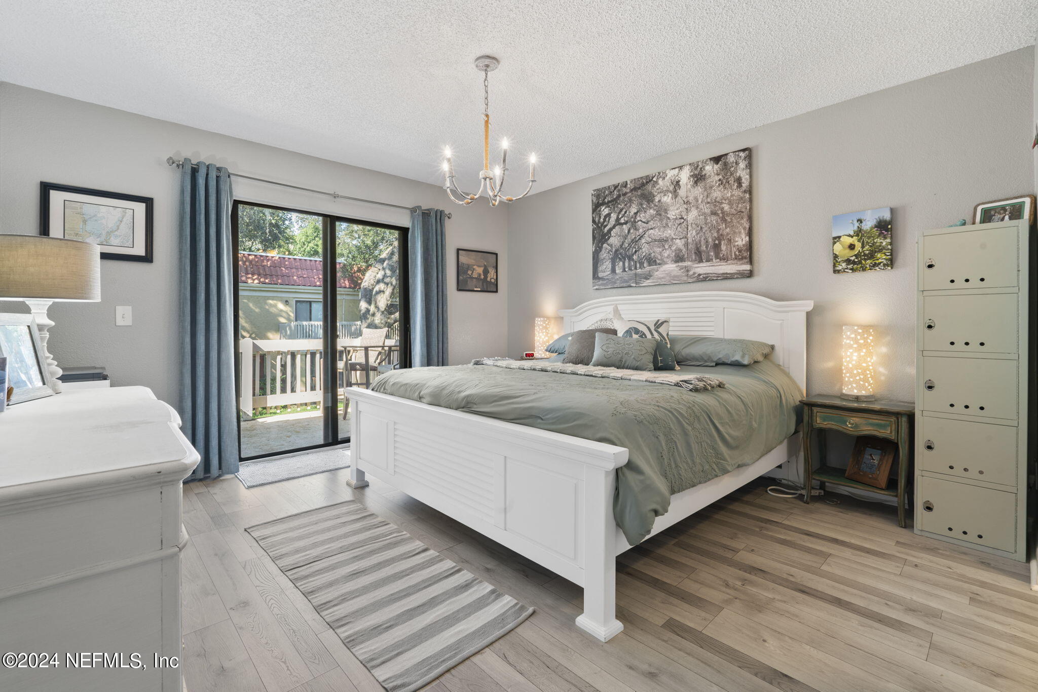 5811 ATLANTIC Boulevard, 117