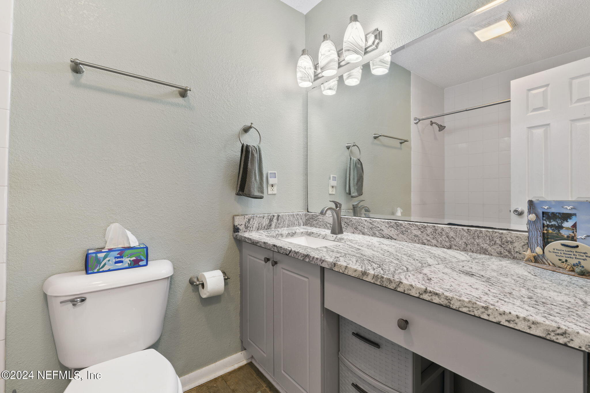 5811 ATLANTIC Boulevard, 117