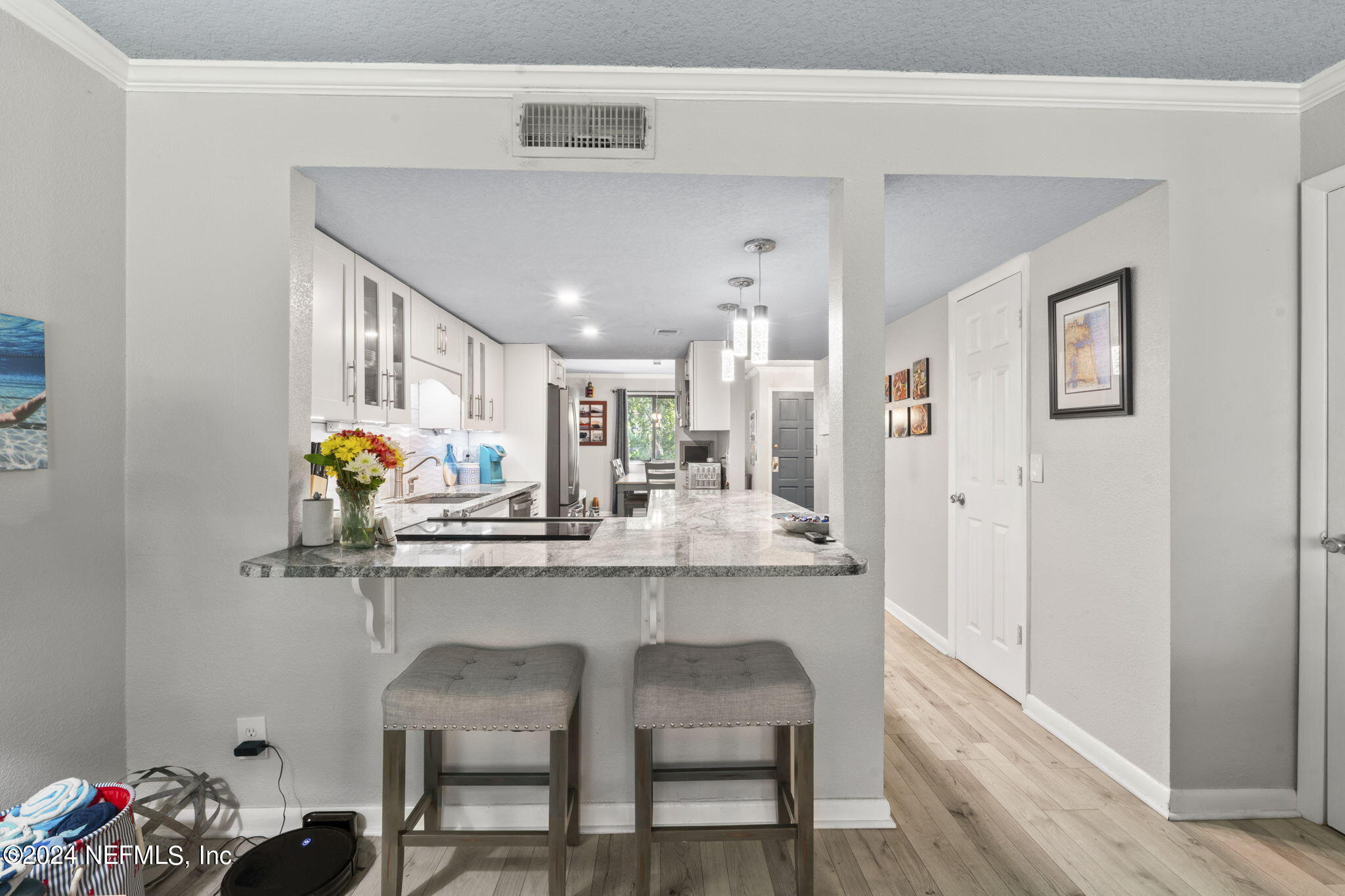 5811 ATLANTIC Boulevard, 117