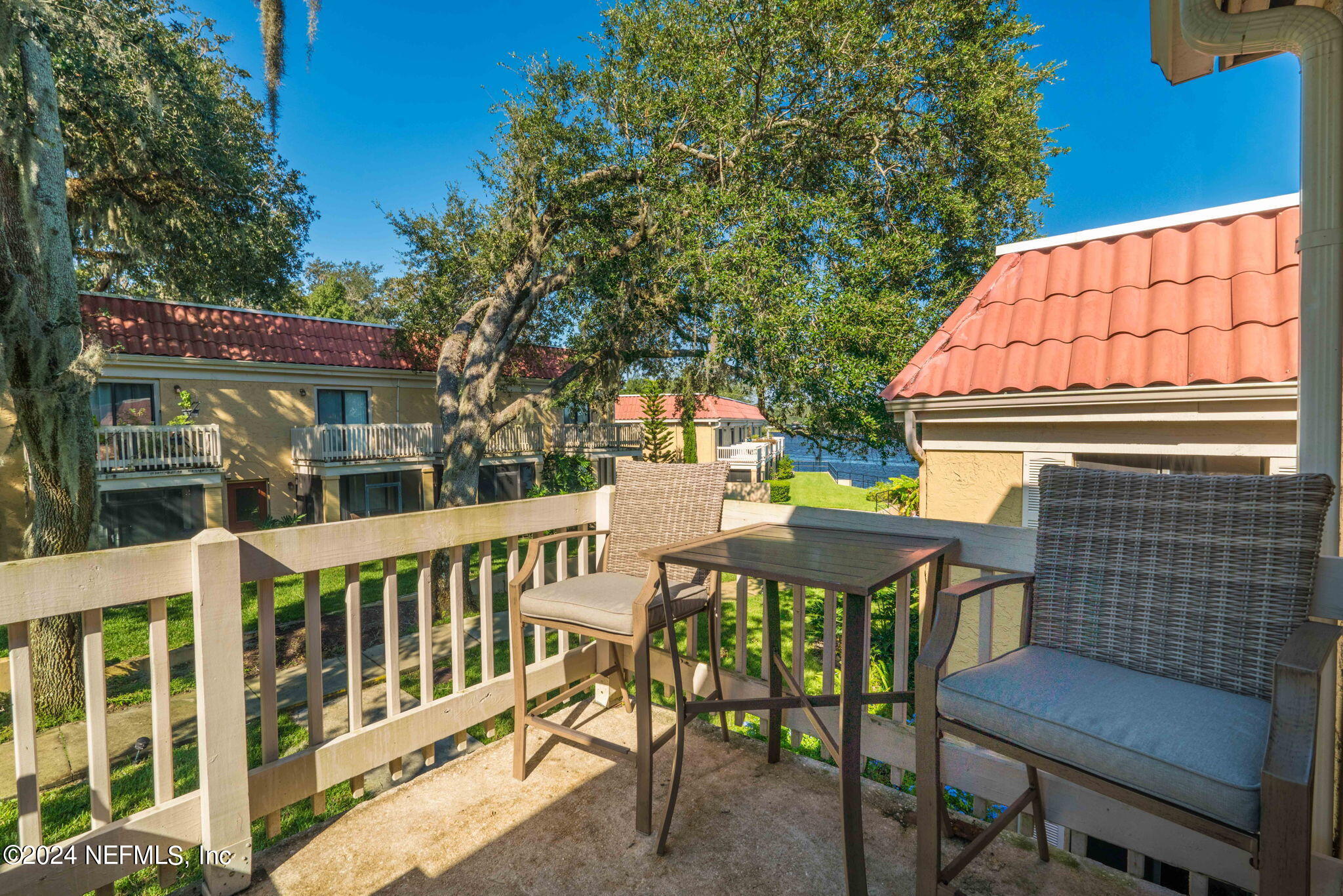 5811 ATLANTIC Boulevard, 117