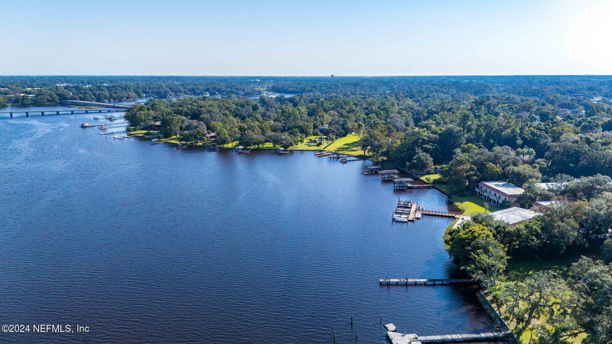 5811 ATLANTIC Boulevard, 117