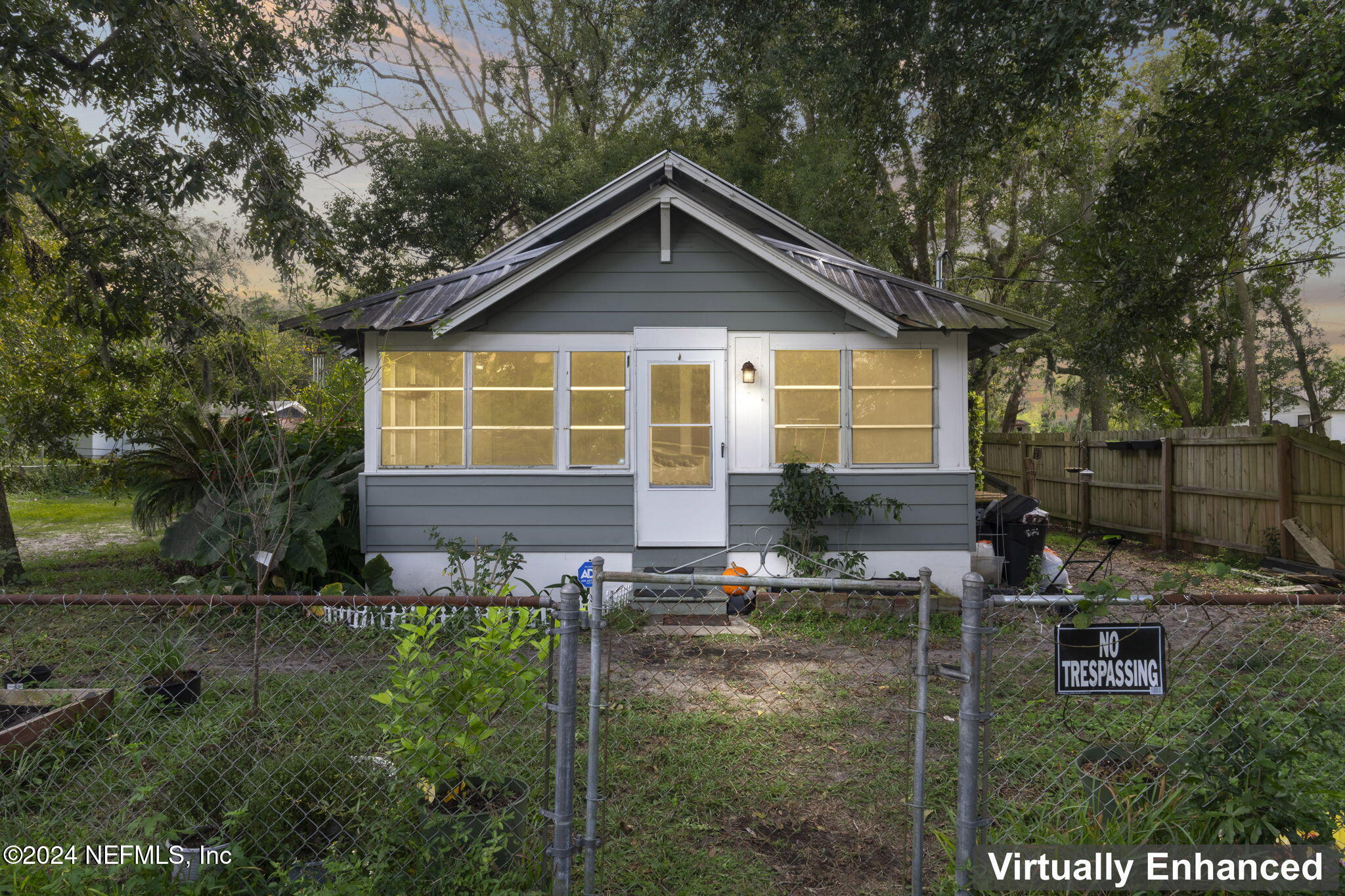 2354 JAYSON Avenue