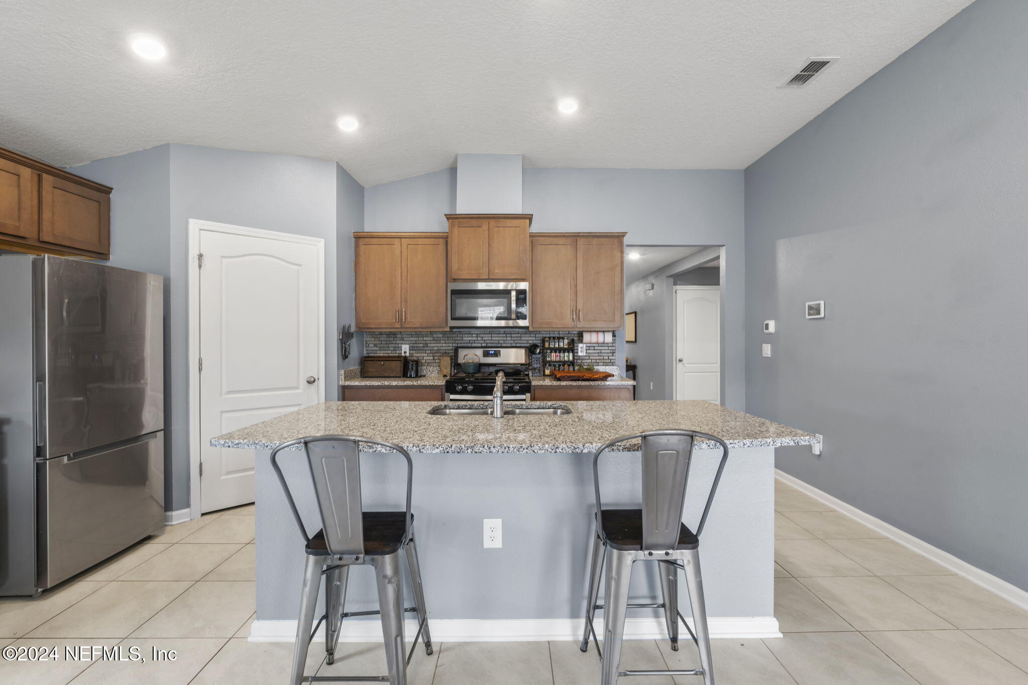 75143 NASSAU STATION Way