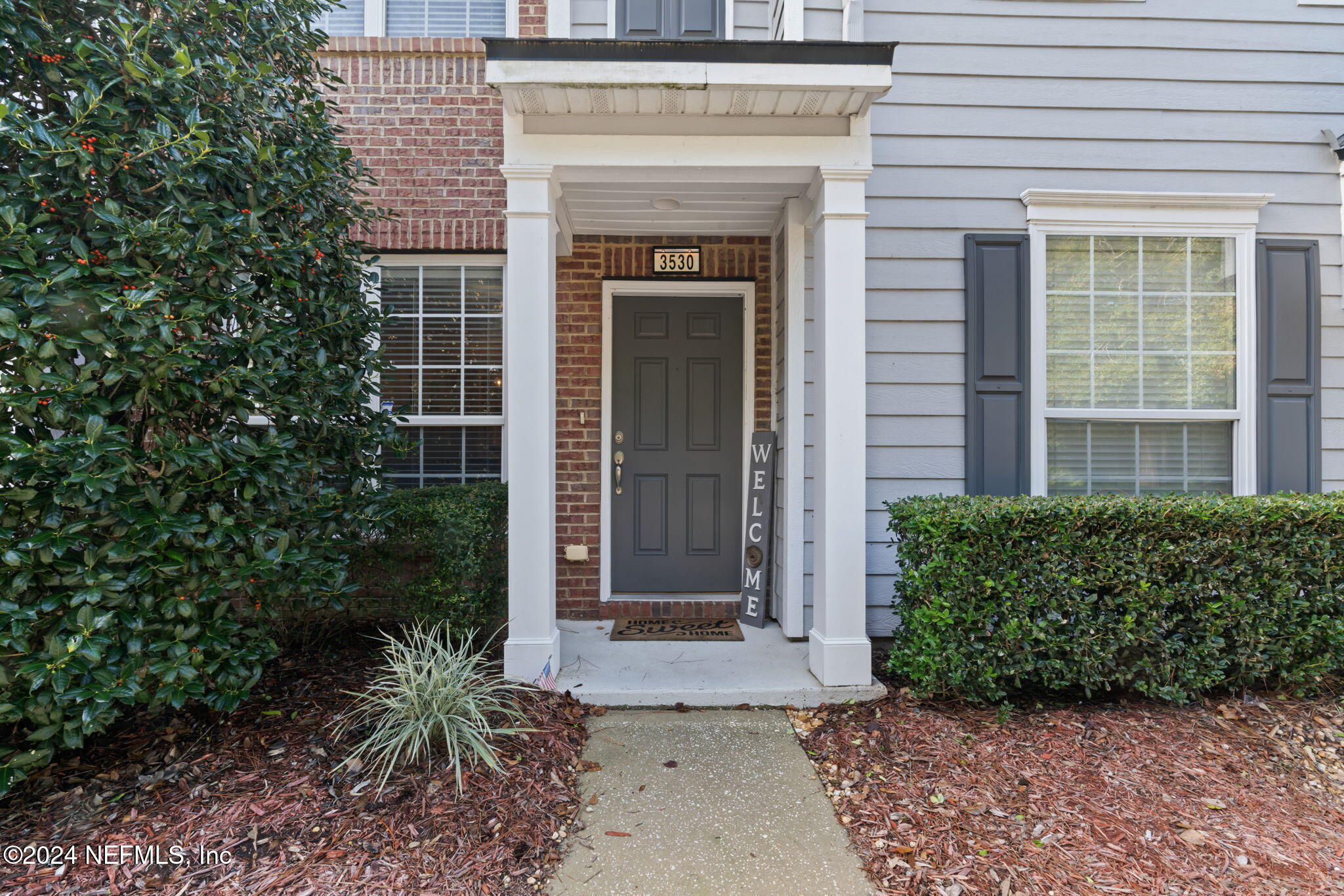 3530 SUMMERLIN Lane N