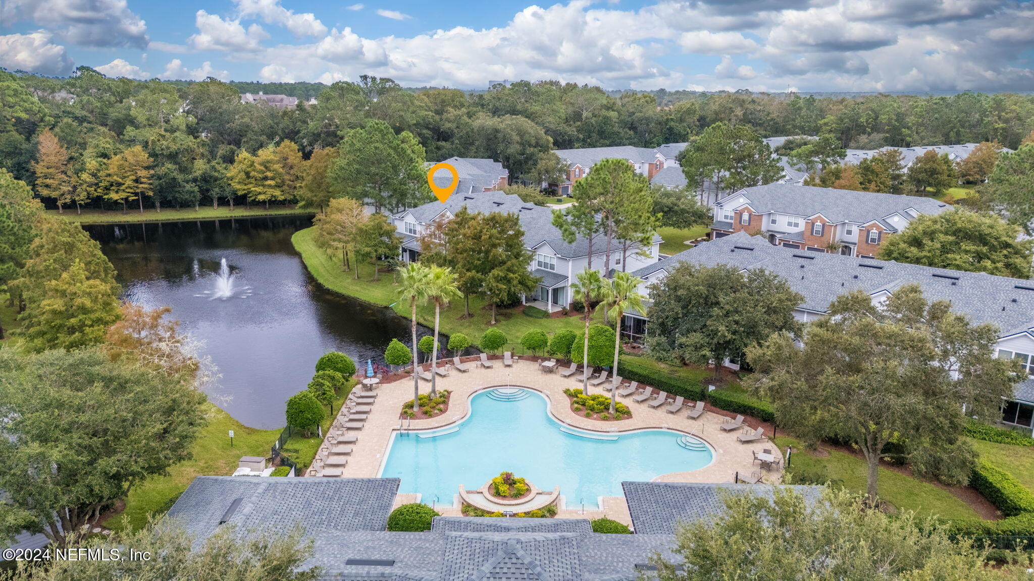 3530 SUMMERLIN Lane N