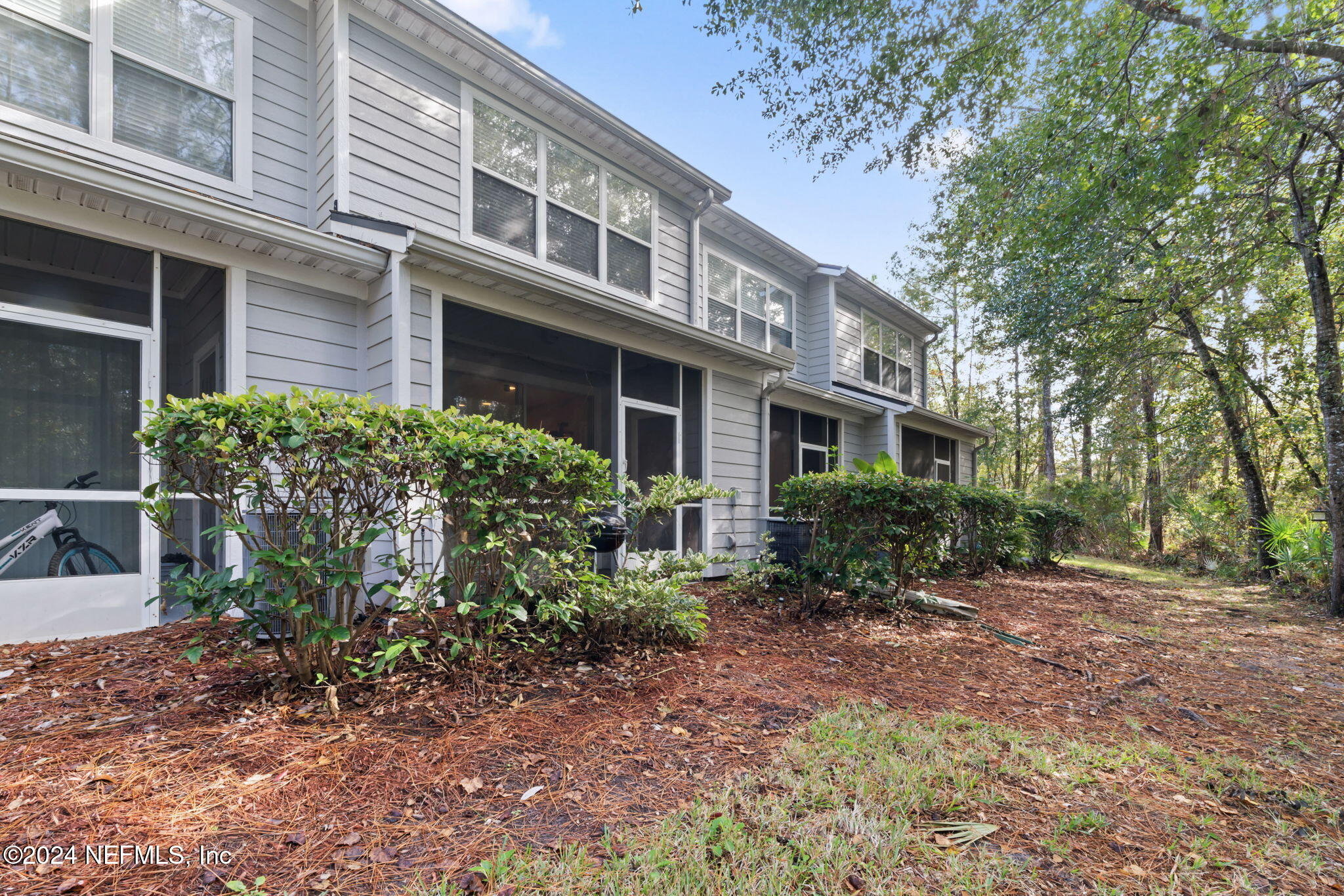 3530 SUMMERLIN Lane N