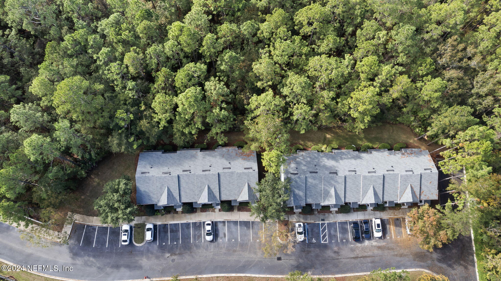 3530 SUMMERLIN Lane N