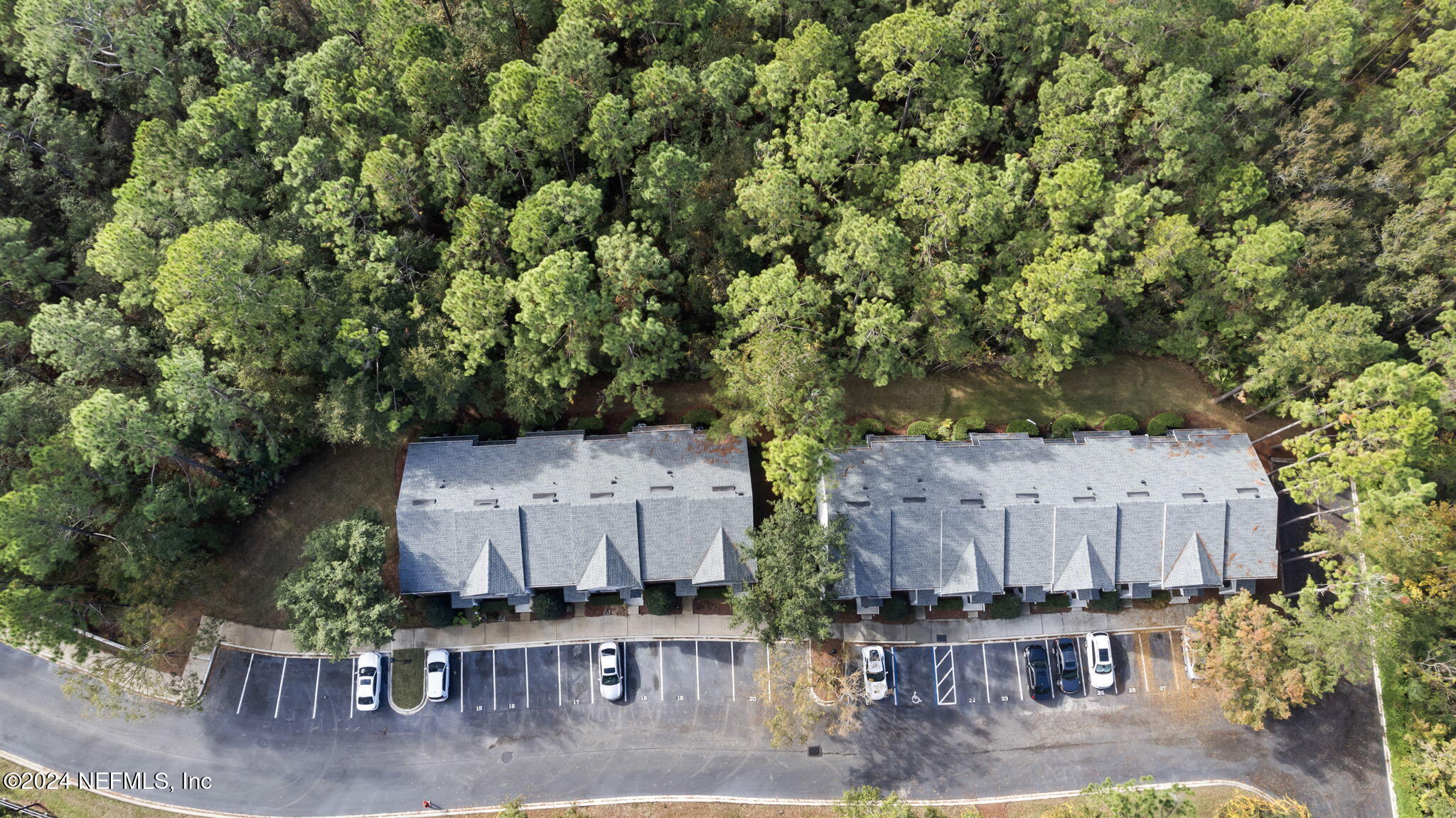 3530 SUMMERLIN Lane N