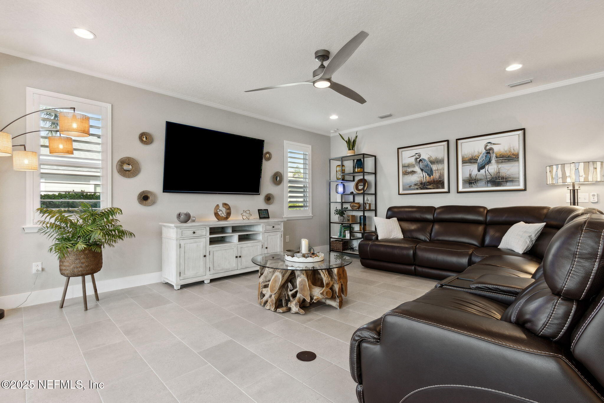 85377 FALL RIVER Parkway