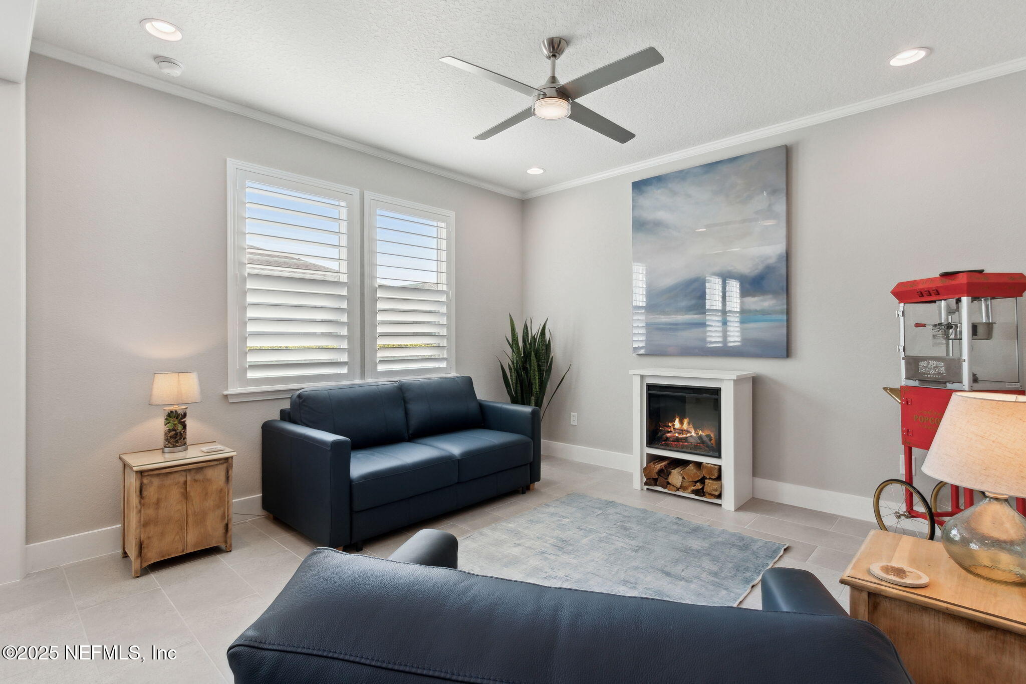 85377 FALL RIVER Parkway