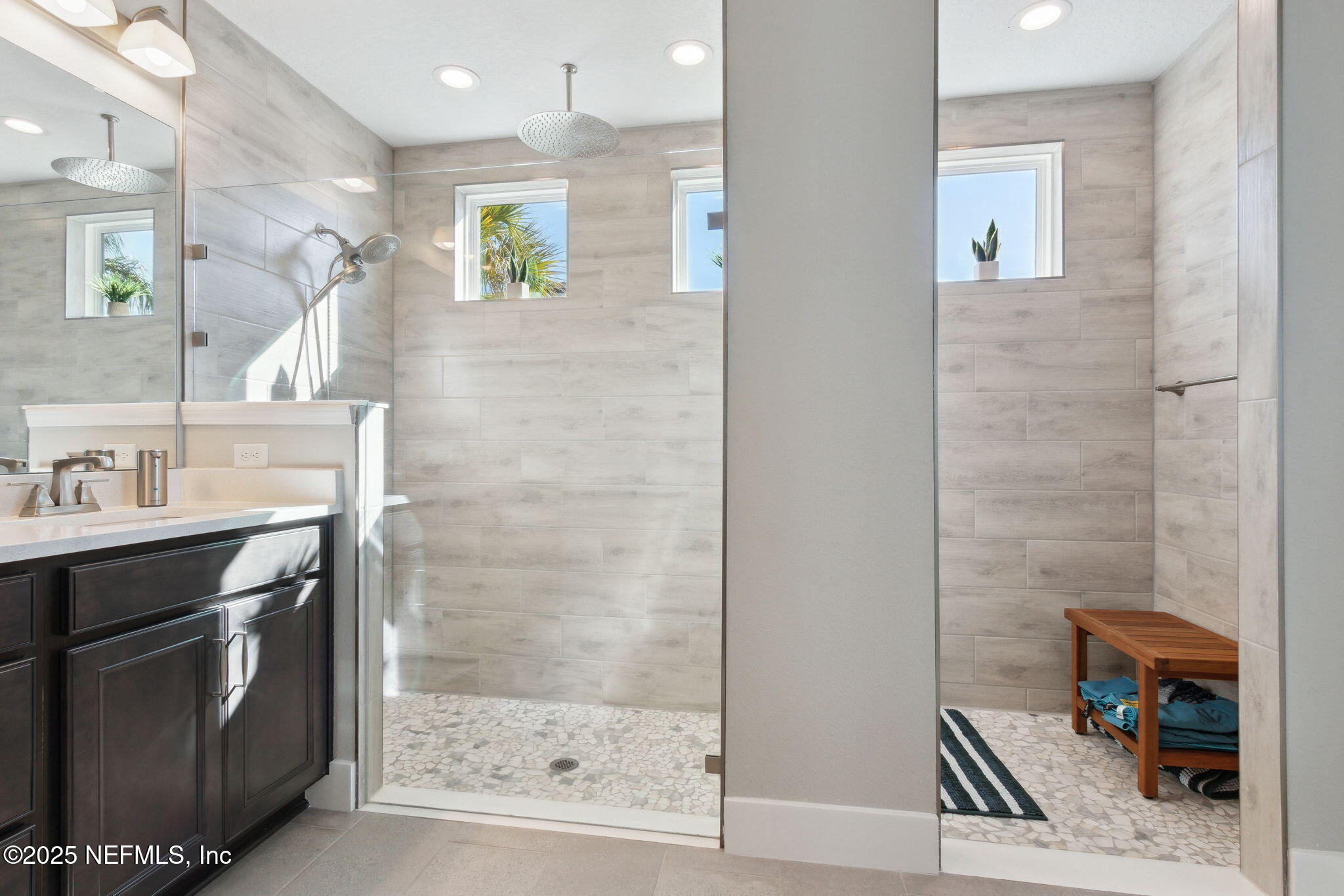 85377 FALL RIVER Parkway