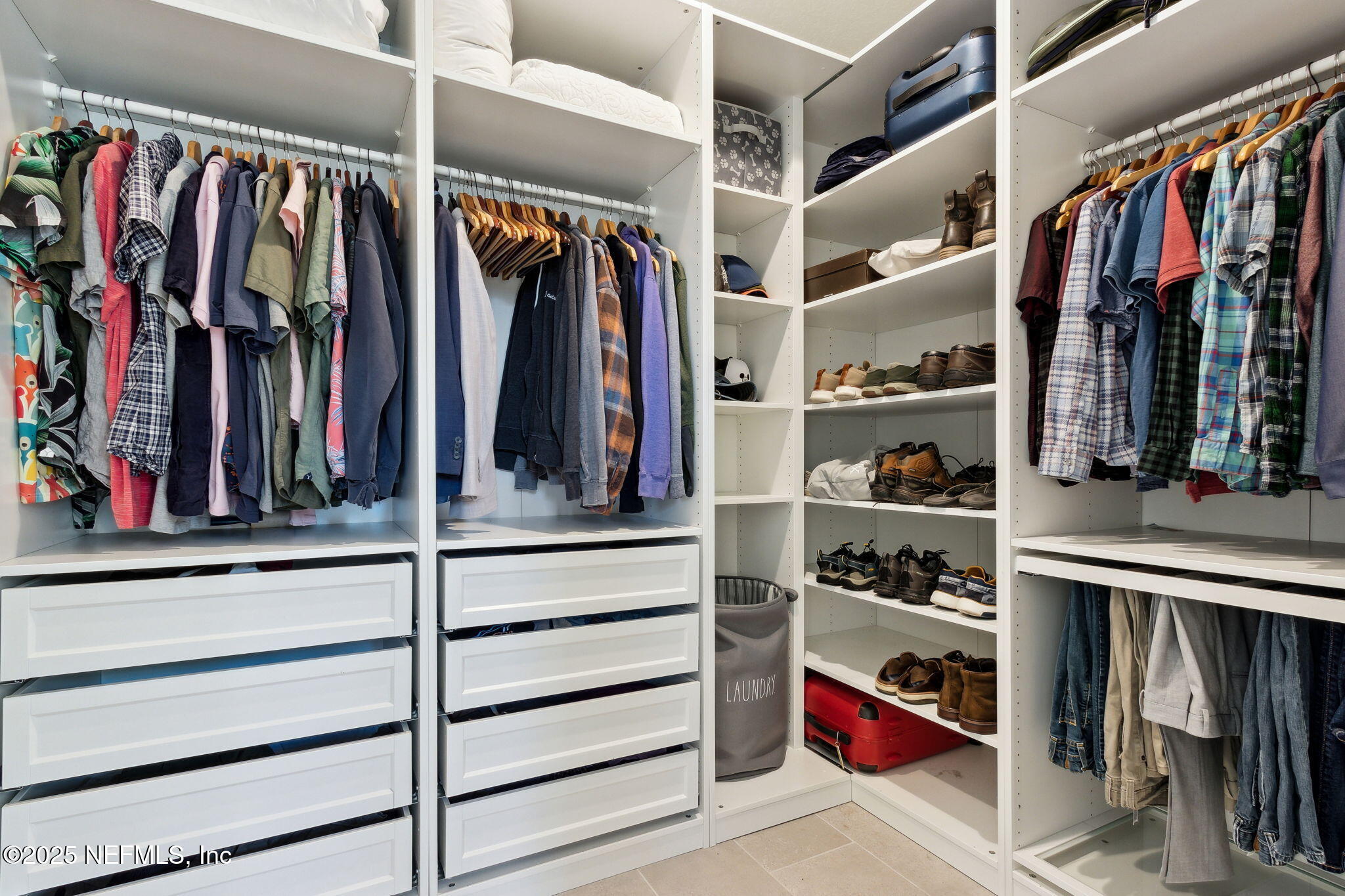 85377 FALL RIVER Parkway