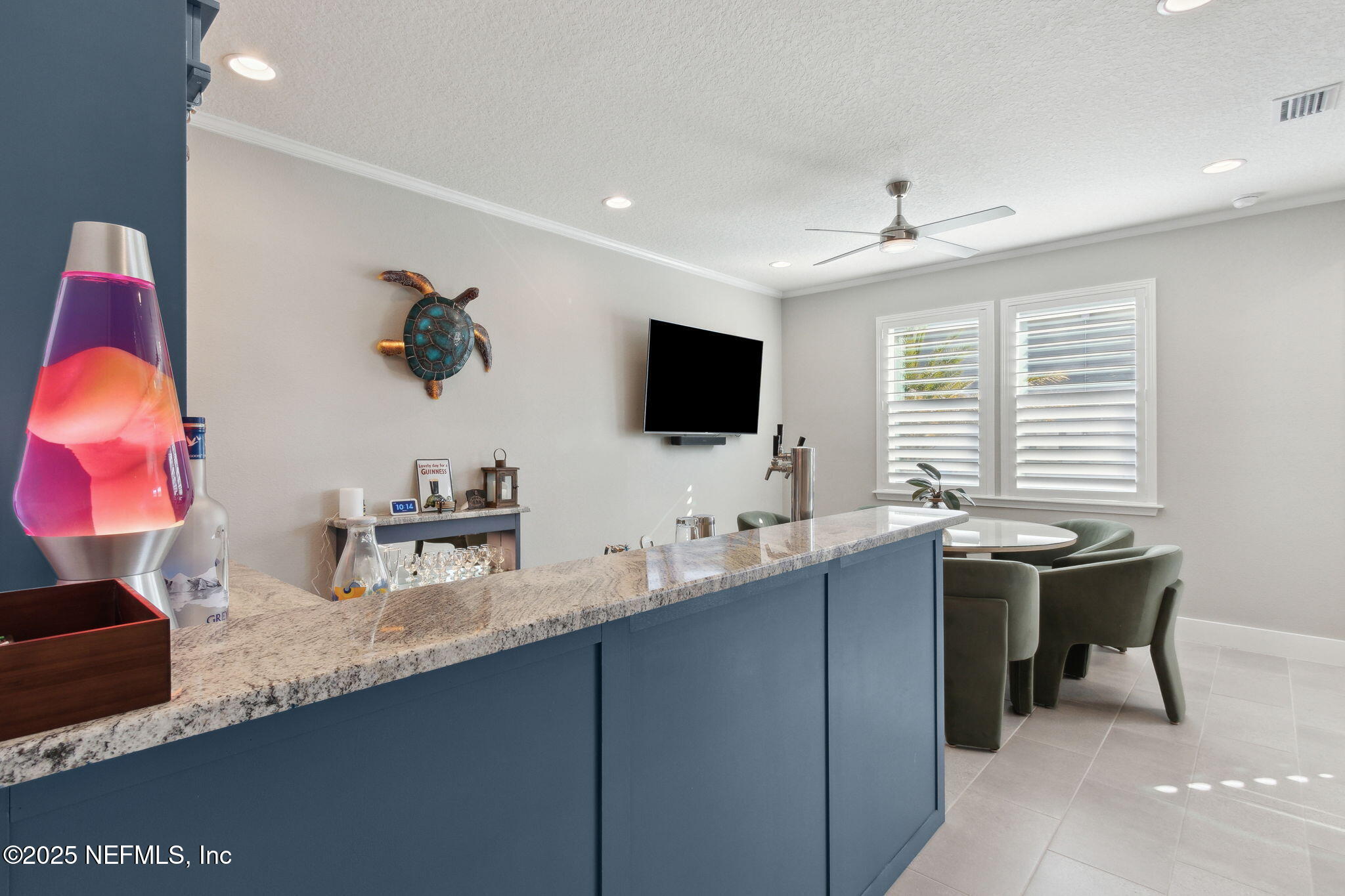 85377 FALL RIVER Parkway