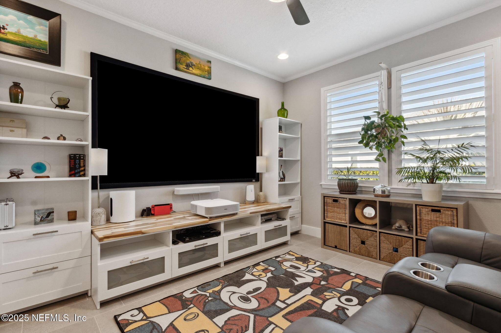 85377 FALL RIVER Parkway