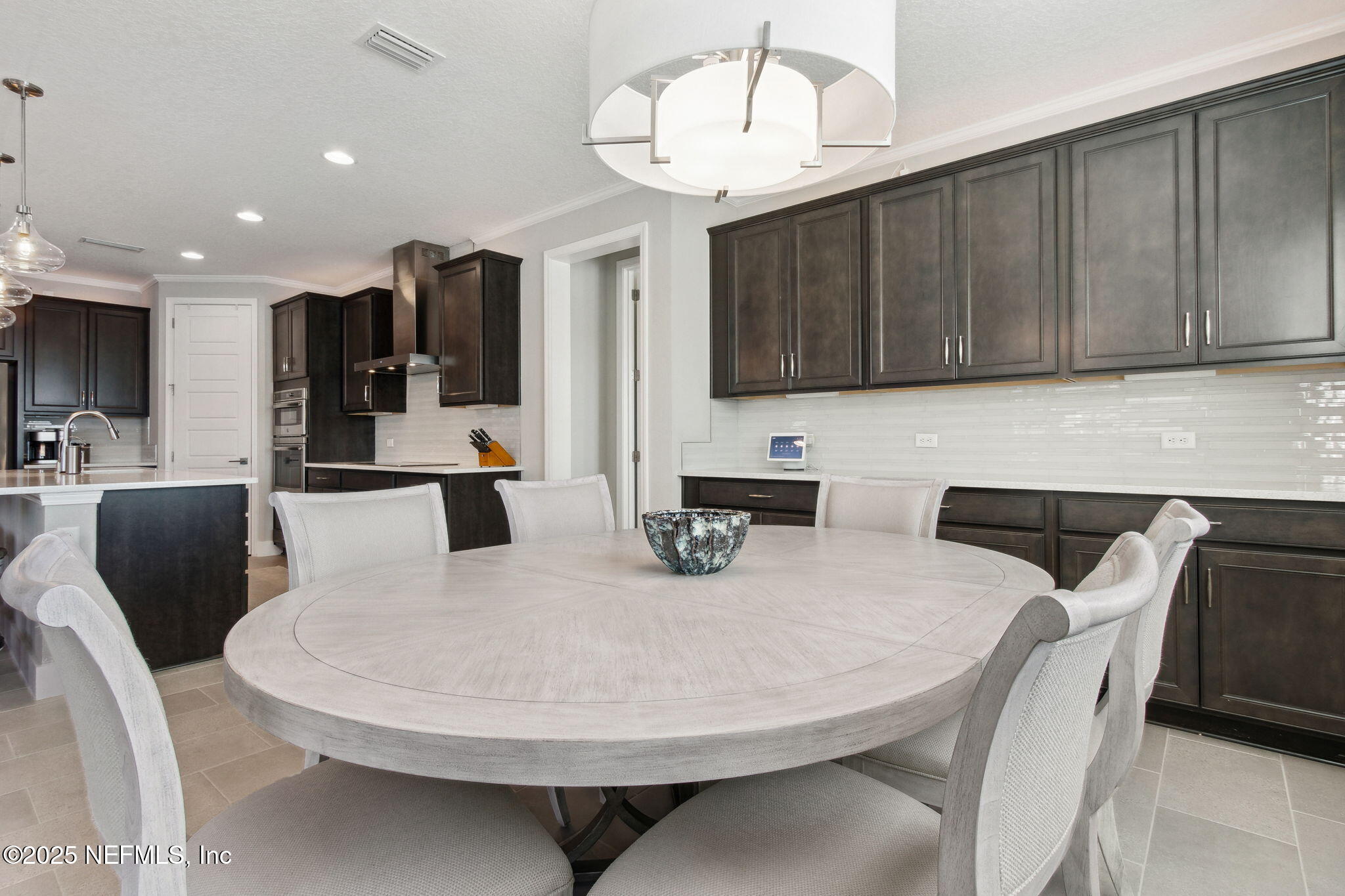 85377 FALL RIVER Parkway