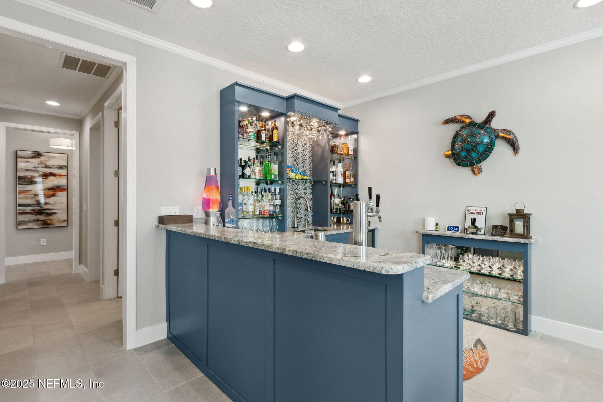 85377 FALL RIVER Parkway