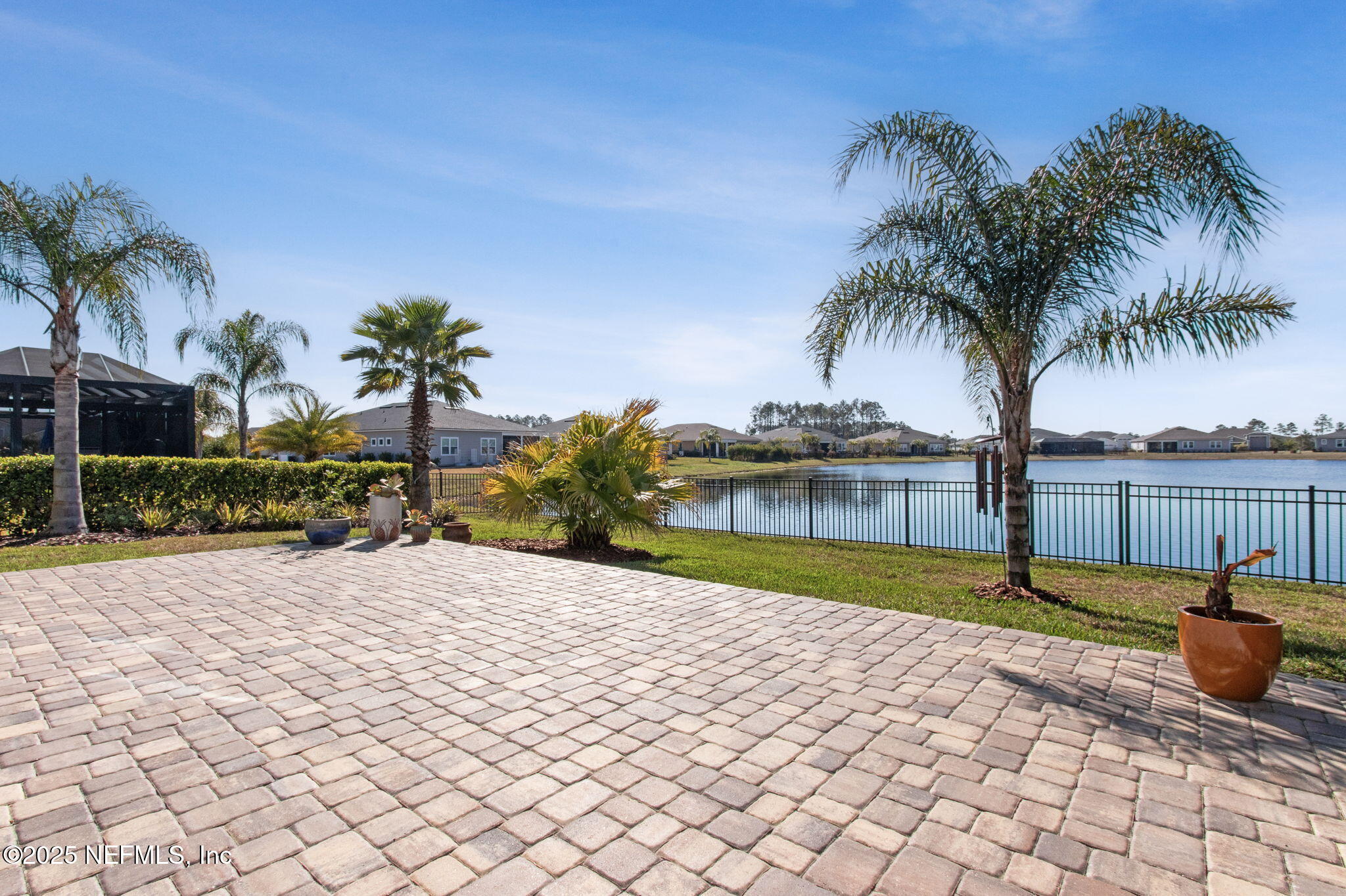 85377 FALL RIVER Parkway