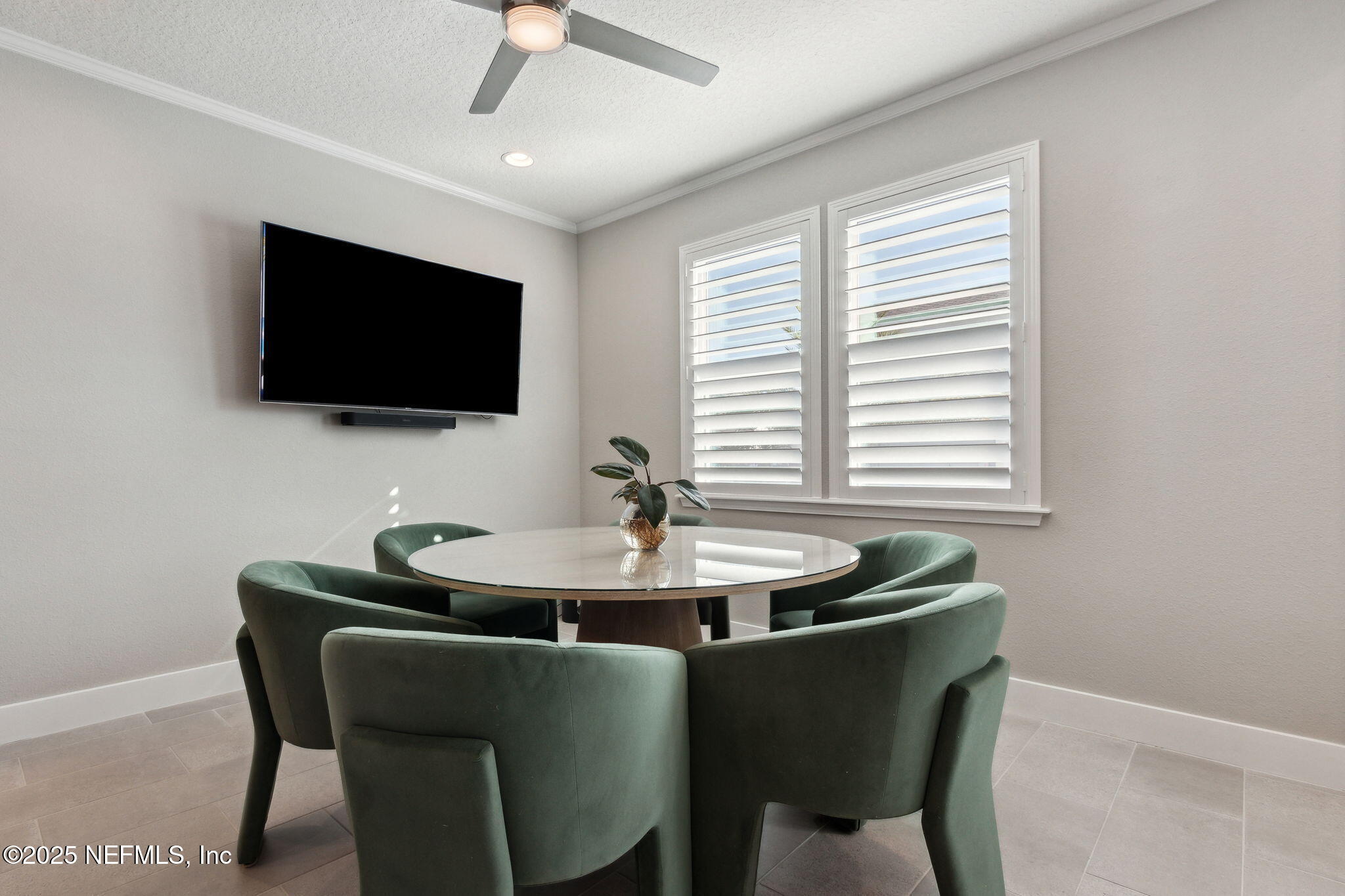 85377 FALL RIVER Parkway