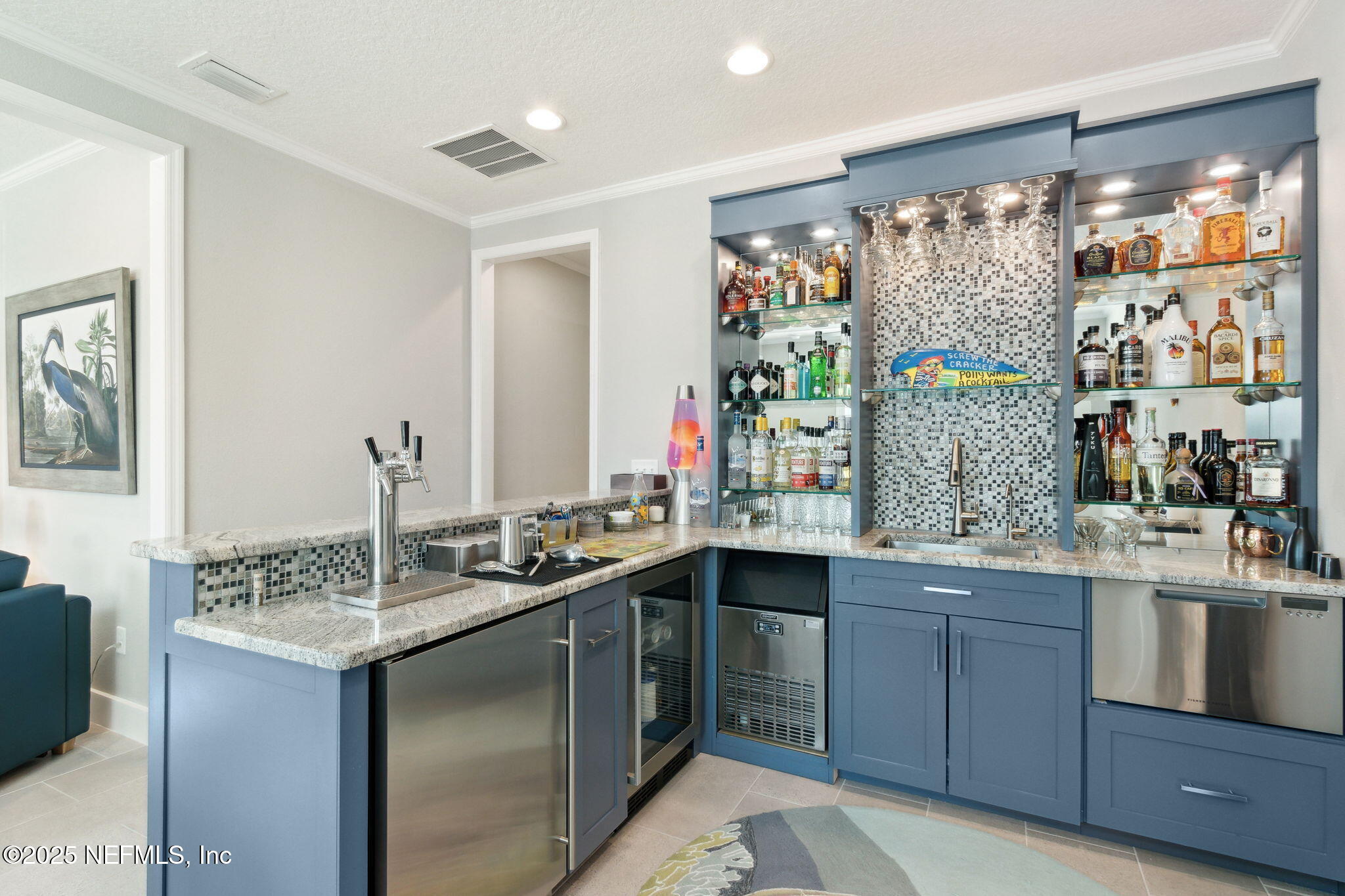 85377 FALL RIVER Parkway