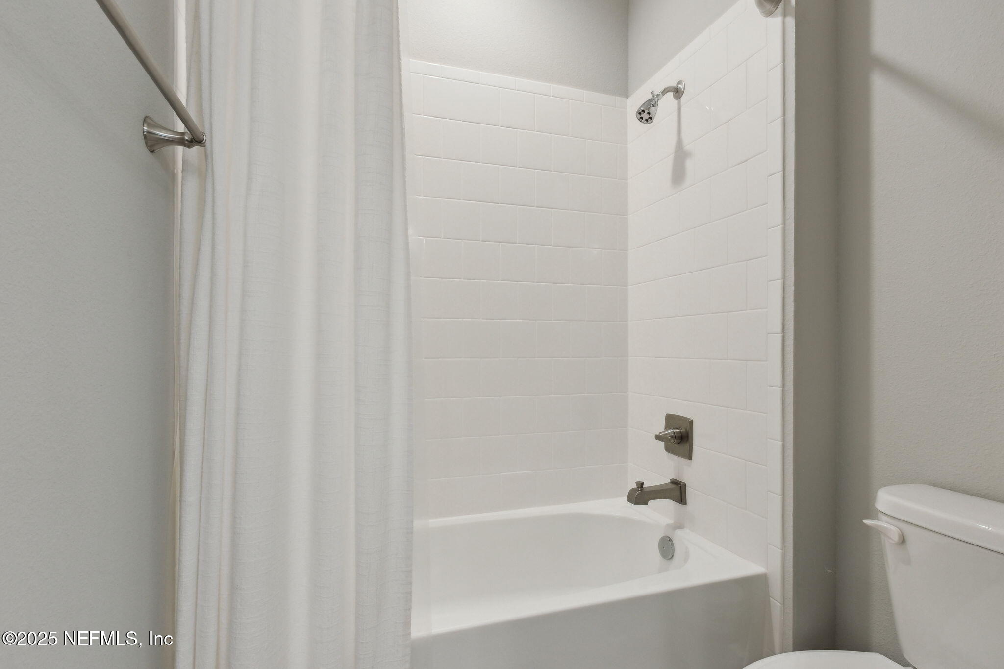 85377 FALL RIVER Parkway