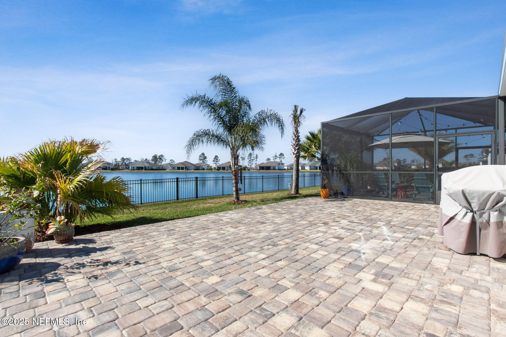 85377 FALL RIVER Parkway