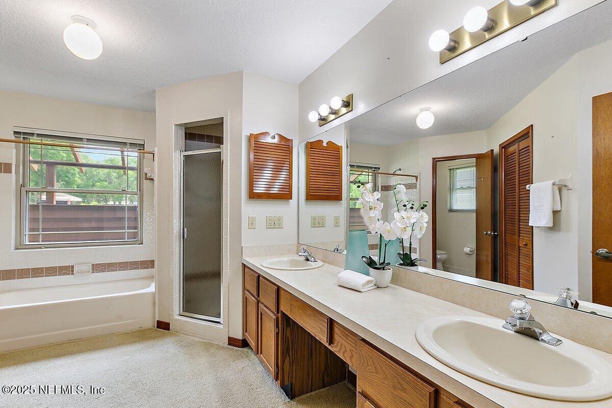 1240 MORNING DOVE Court, St. Johns