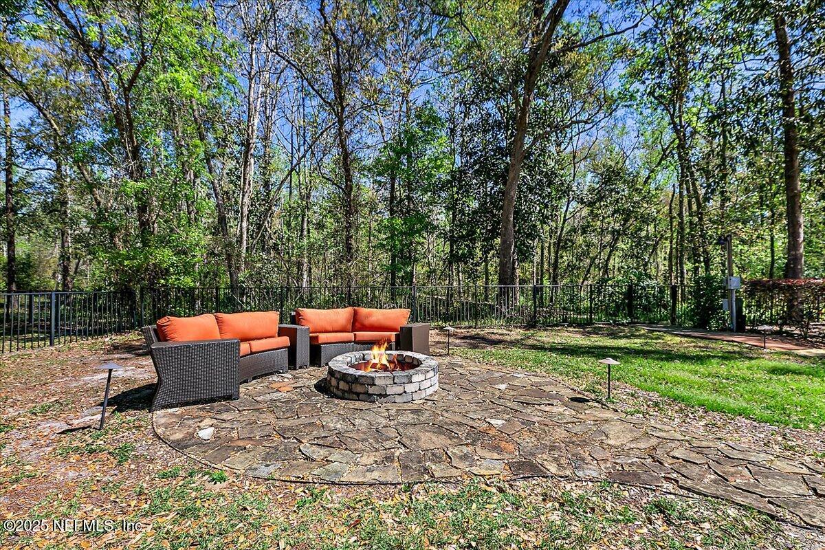 3315 BISHOP ESTATES ROAD Road