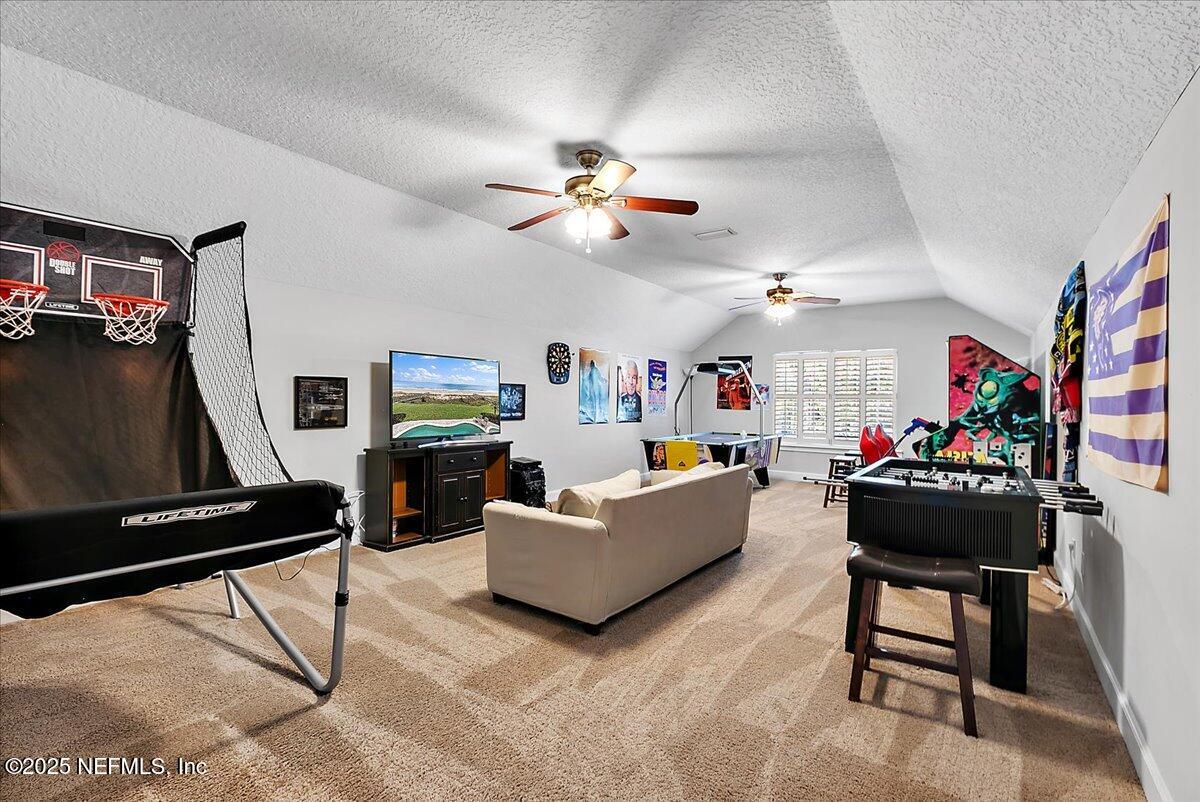 3315 BISHOP ESTATES ROAD Road