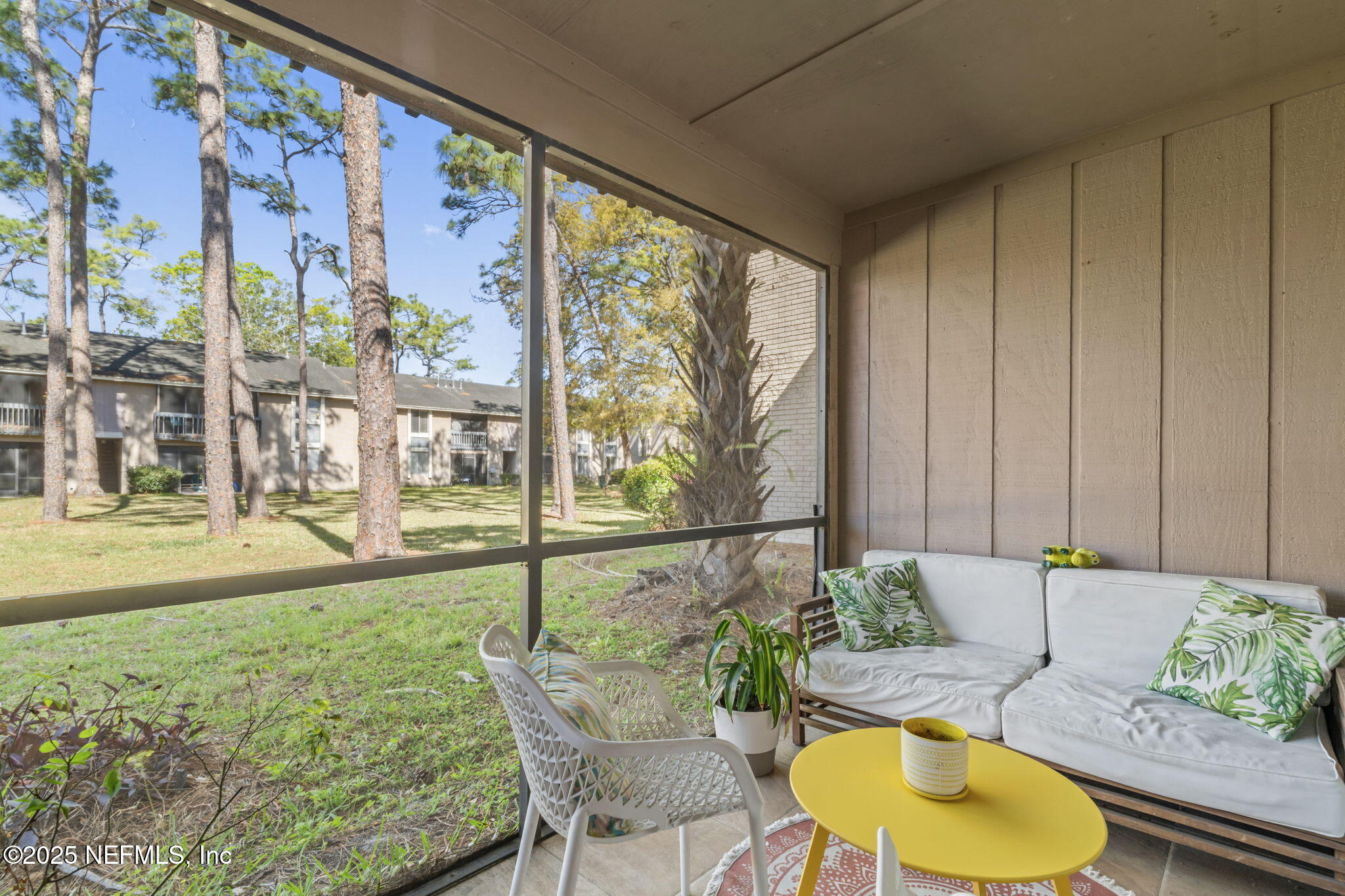 8880 OLD KINGS Road S, 21