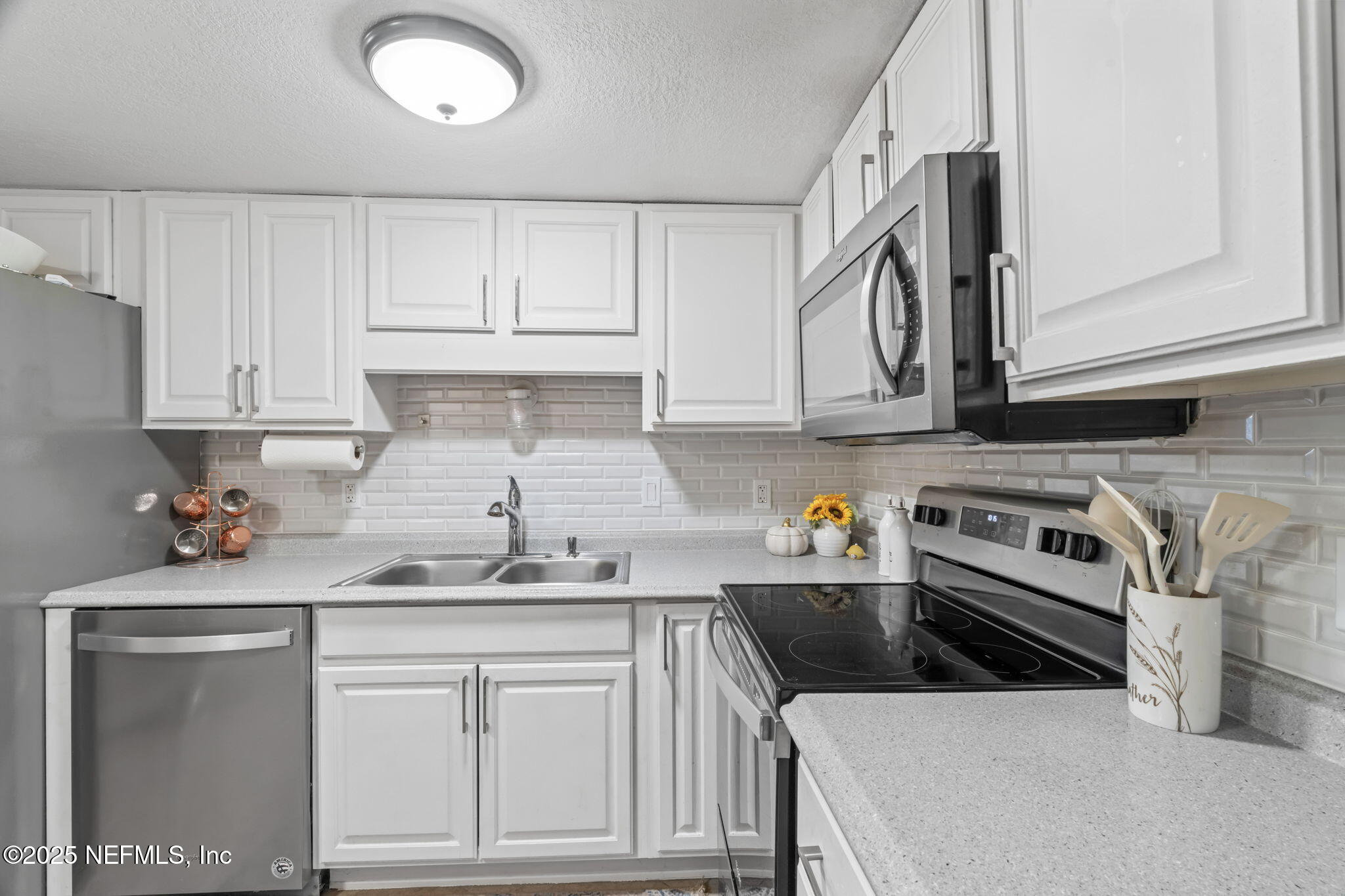 8880 OLD KINGS Road S, 21