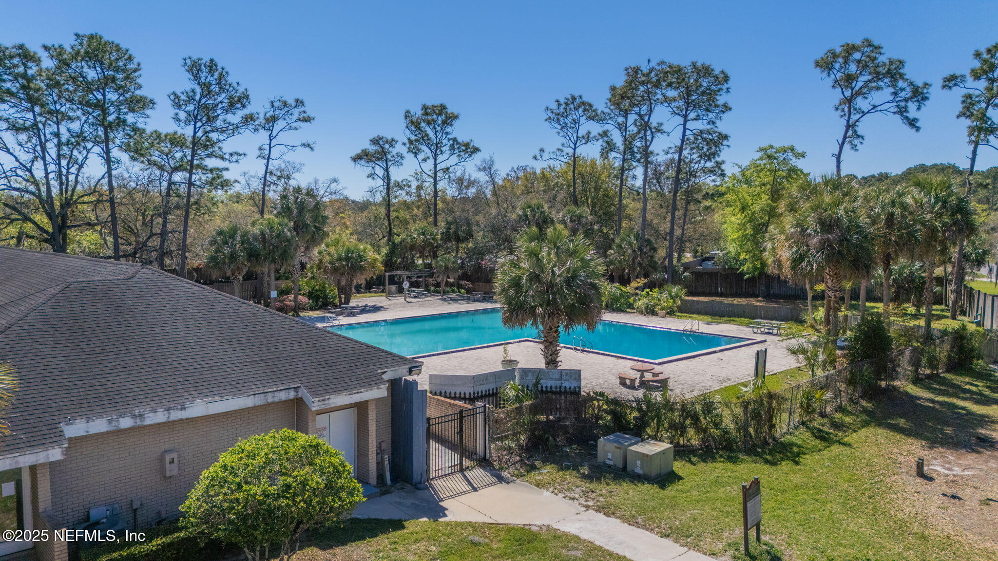 8880 OLD KINGS Road S, 21