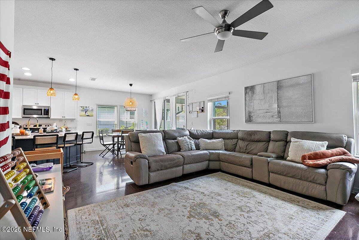 15391 TURKOMAN Circle