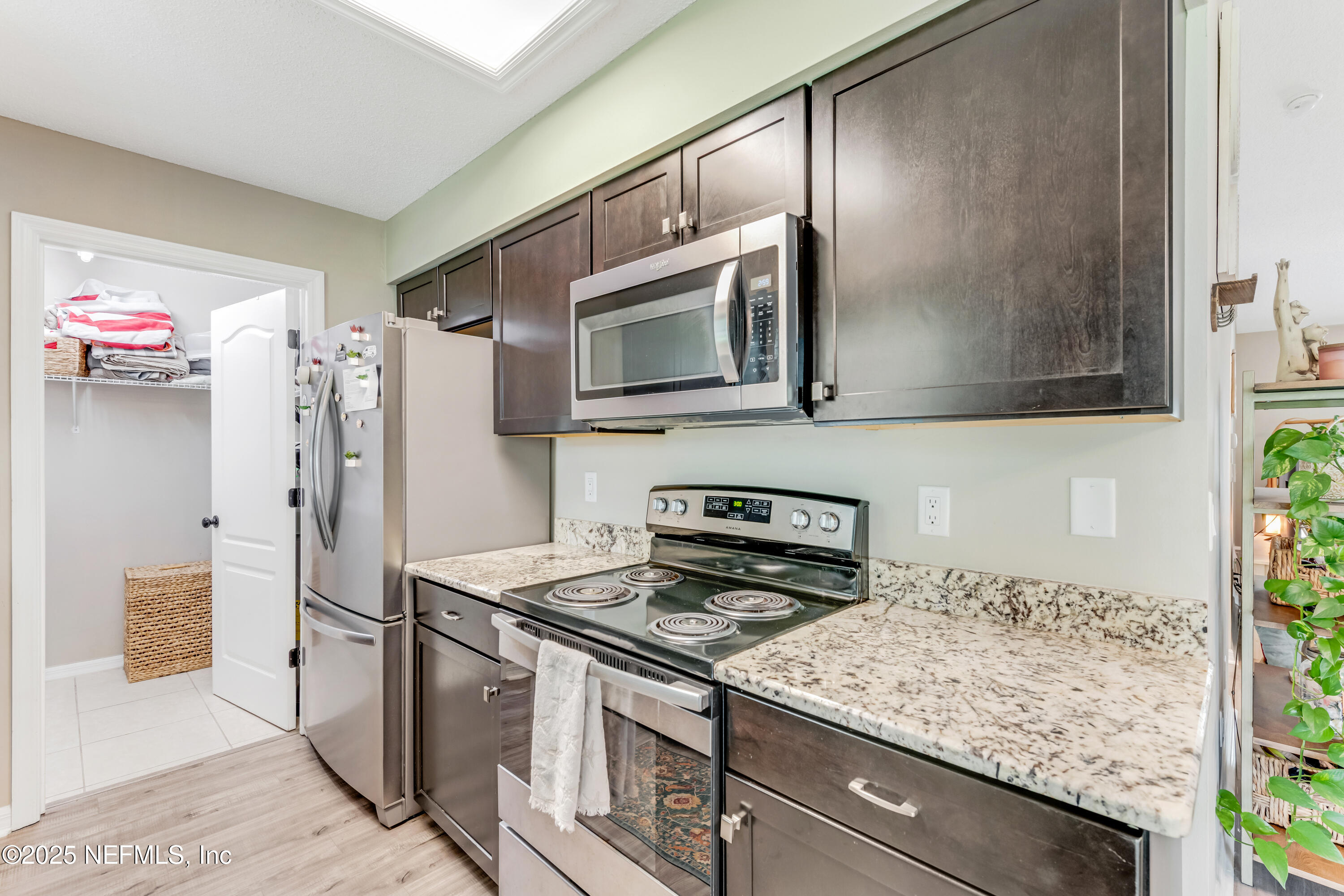 1719 ANNISTON Avenue