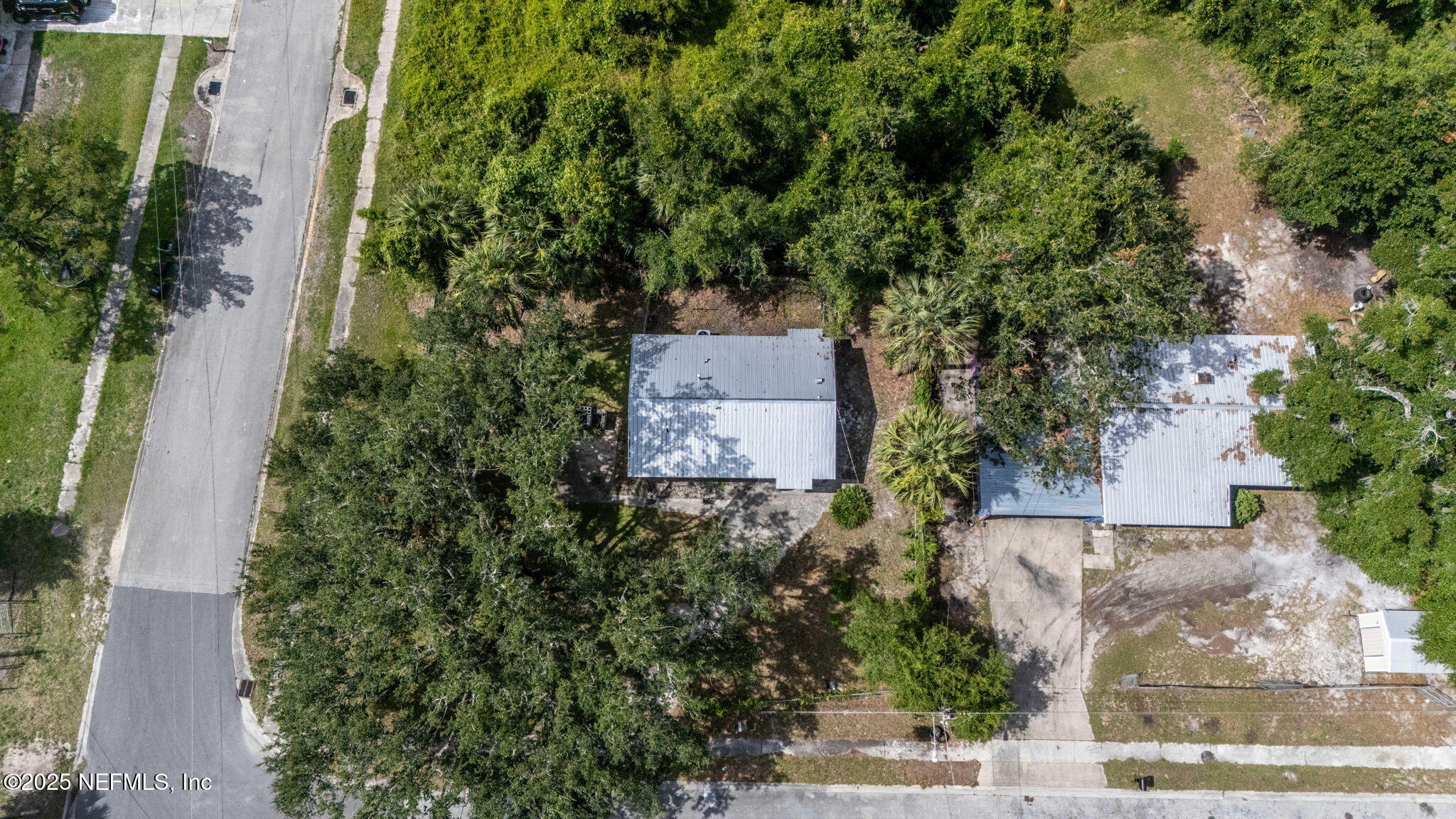 1701 WAPALAW Street