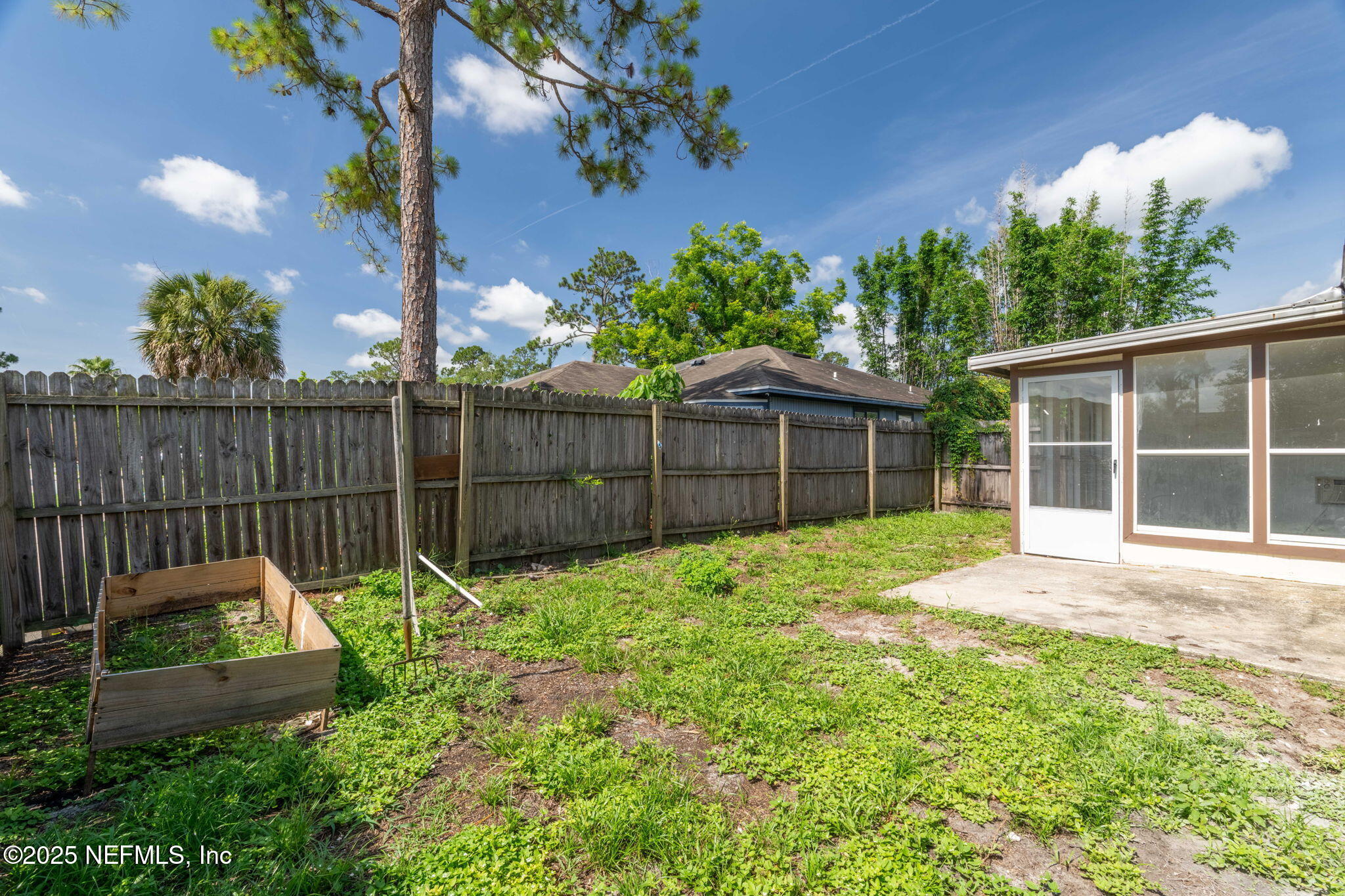 10768 IRONSTONE Drive N