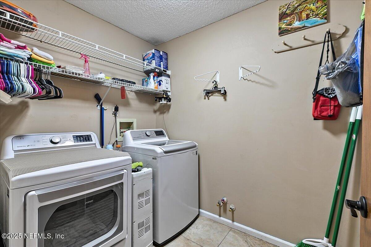 2282 OSCEOLA FOREST Court