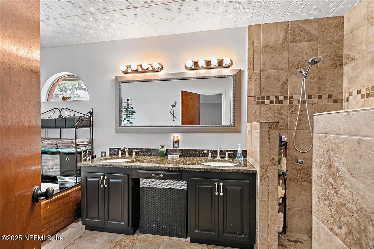 2282 OSCEOLA FOREST Court