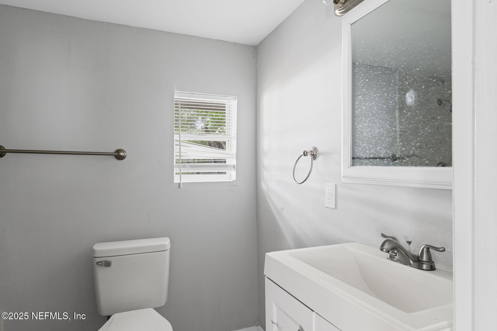 206 W 16th Street