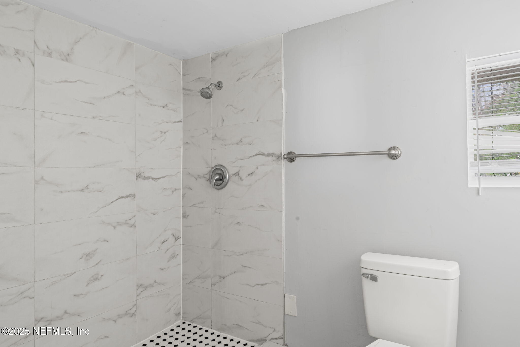 206 W 16th Street