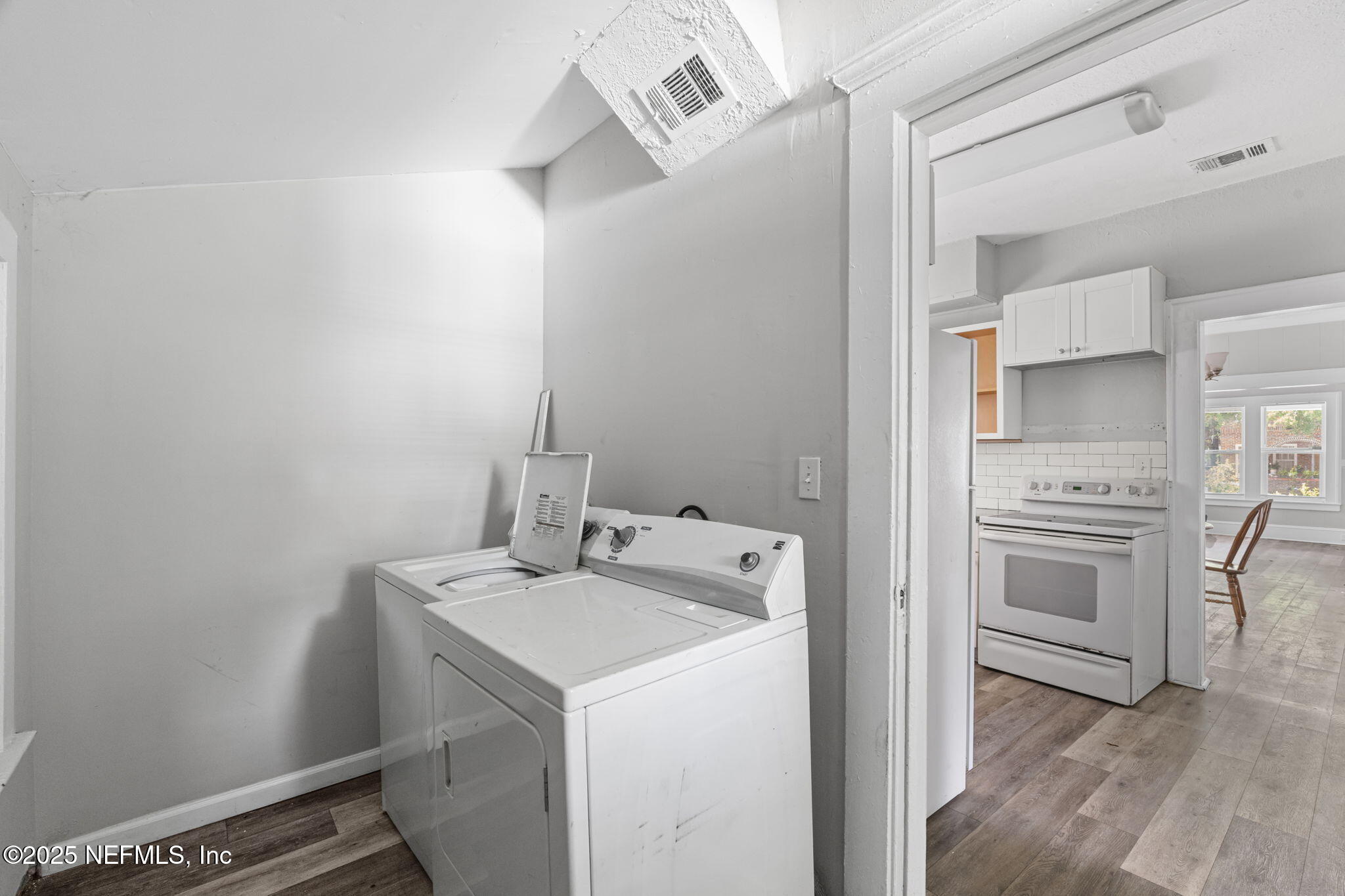 206 W 16th Street