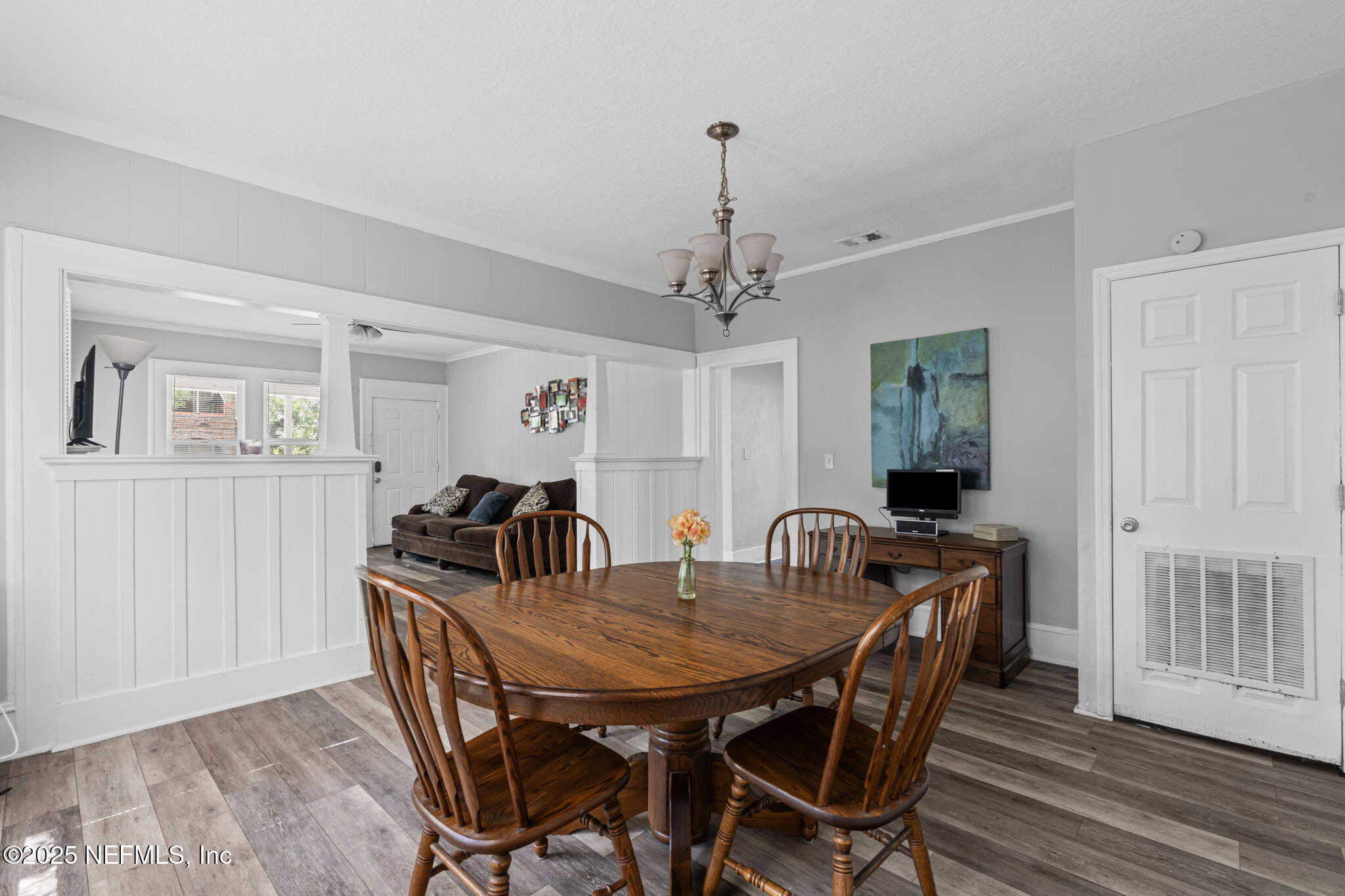 206 W 16th Street