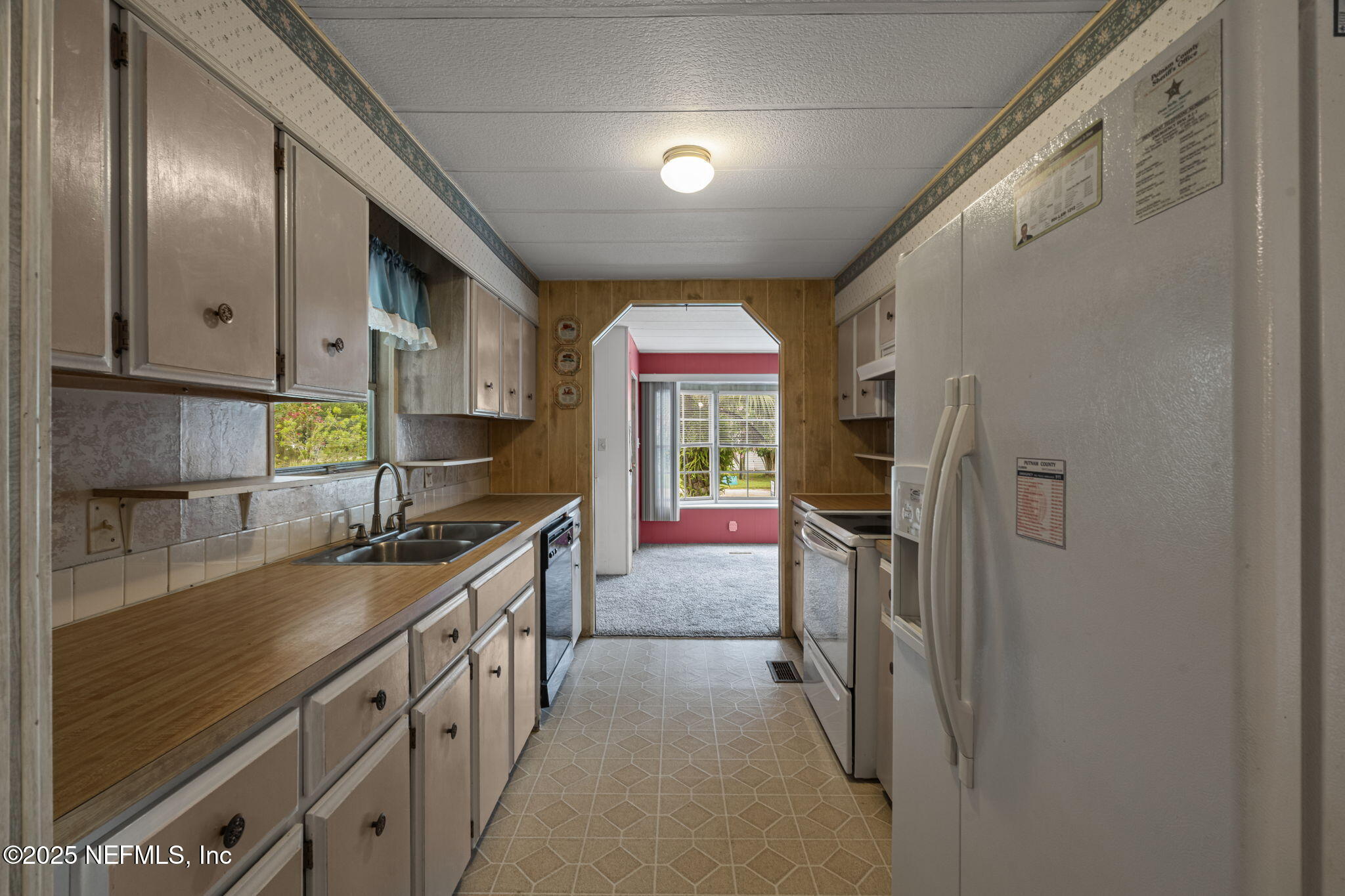 123 PENINSULAR Drive