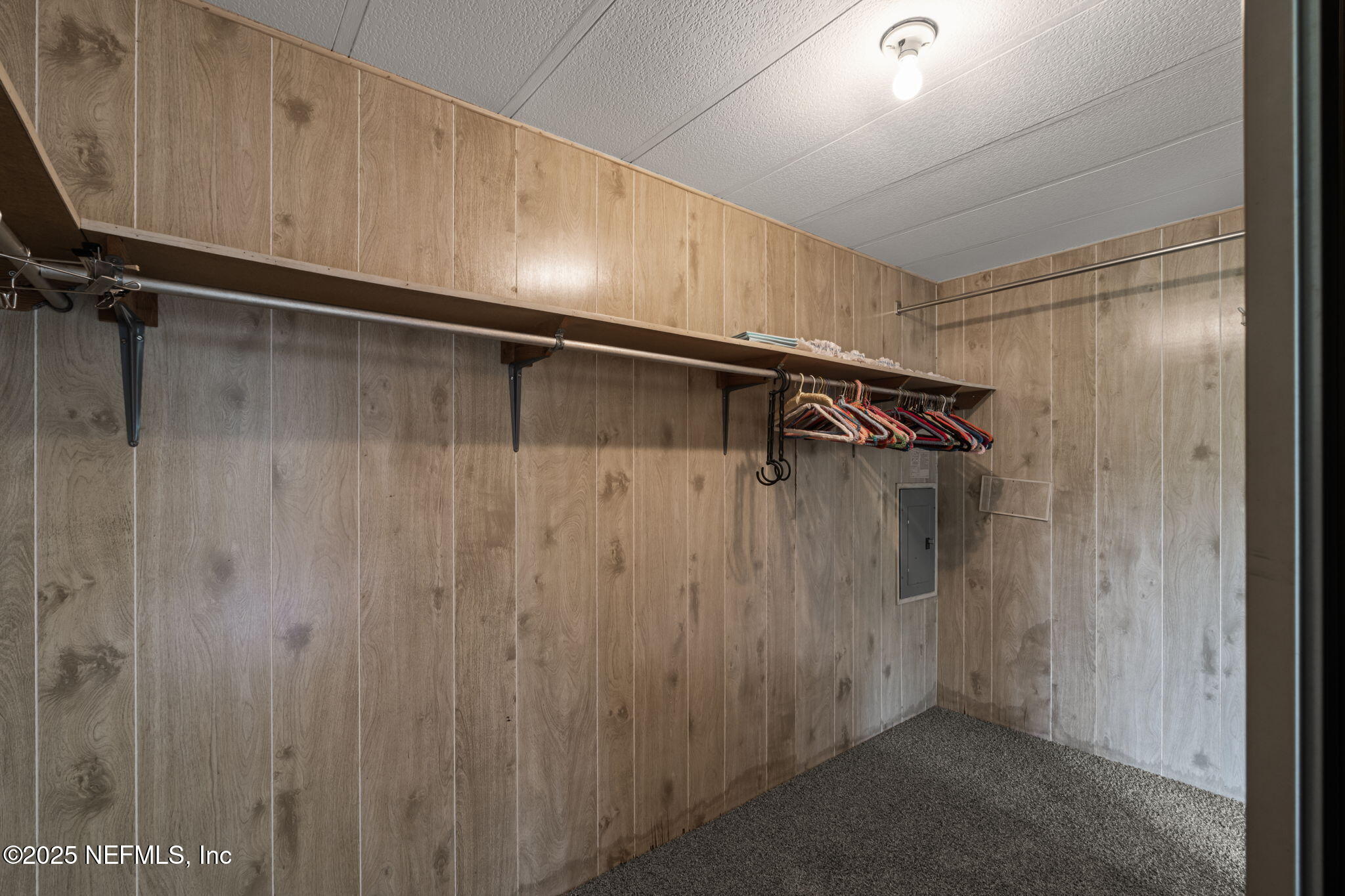 123 PENINSULAR Drive