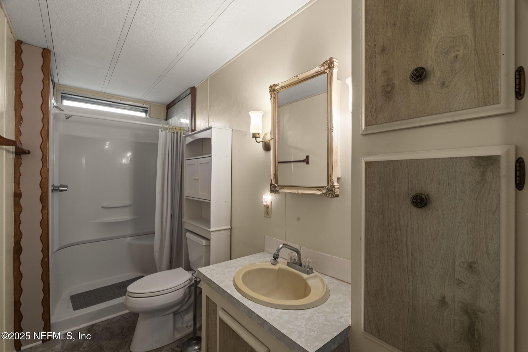 123 PENINSULAR Drive