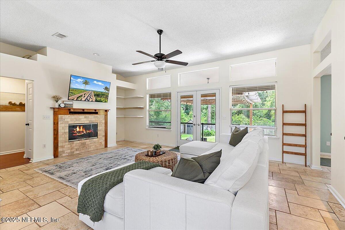 2077 BRIGHTON BAY Trail