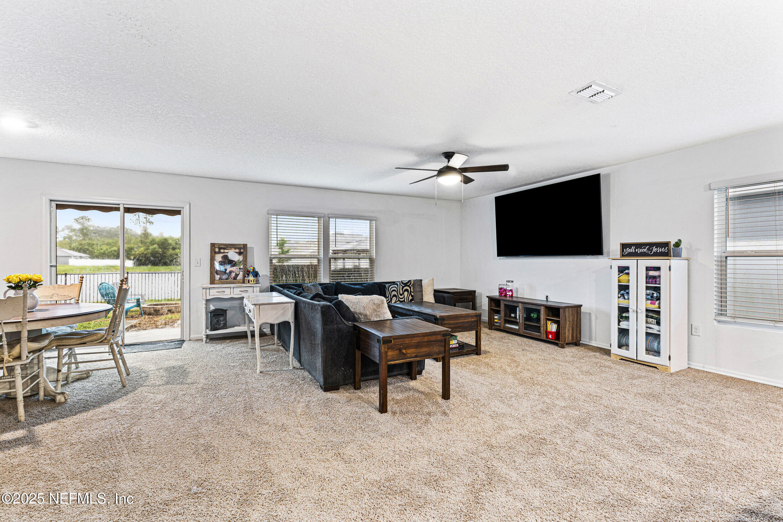 2513 BEACHVIEW Drive