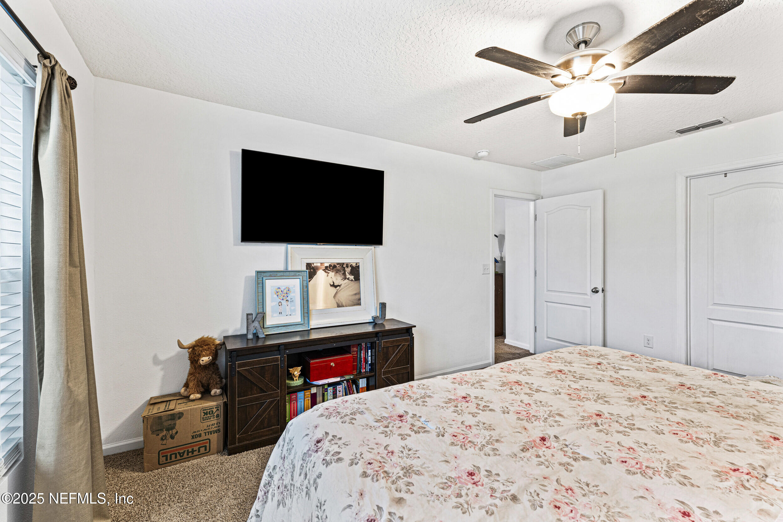 2513 BEACHVIEW Drive