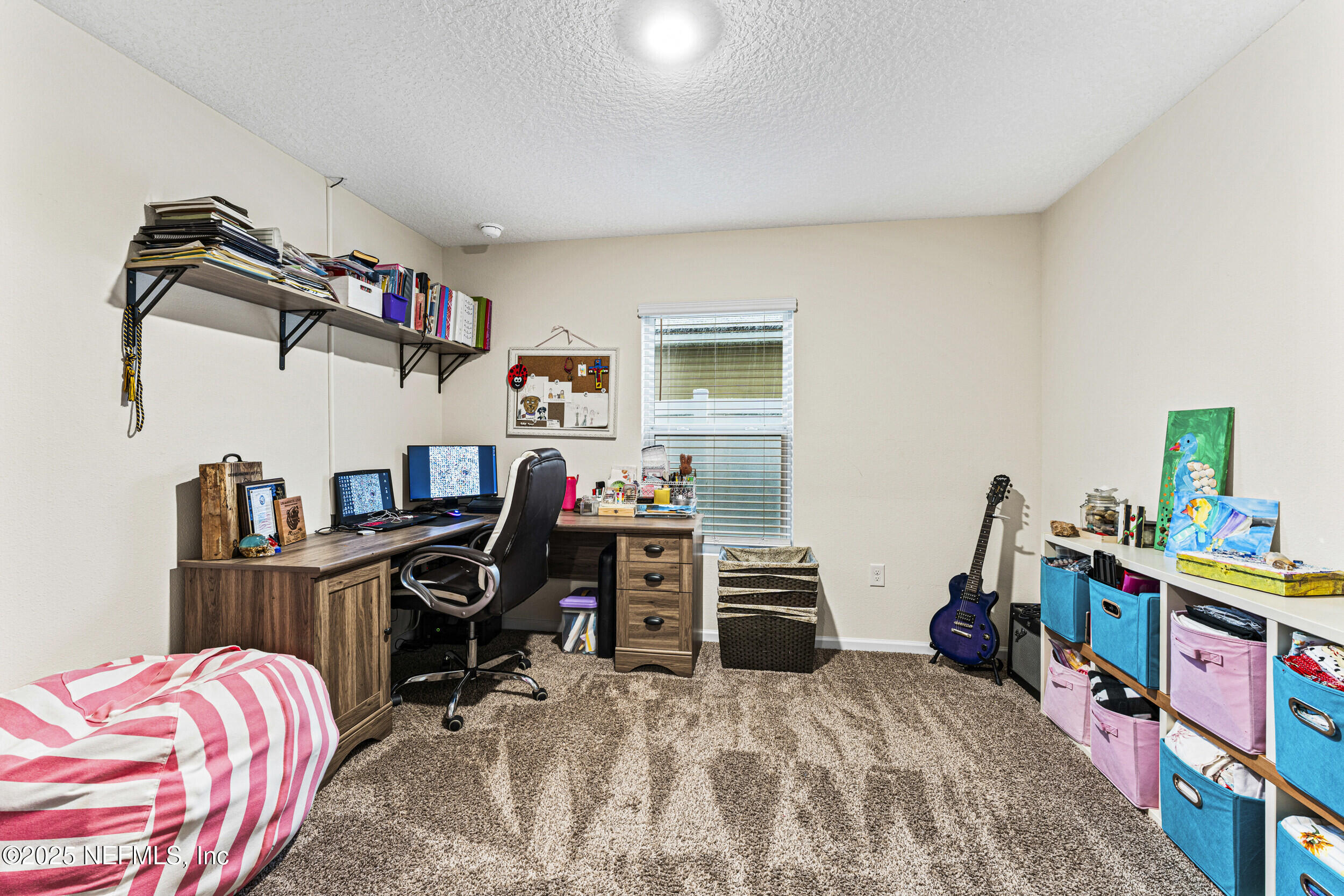 2513 BEACHVIEW Drive