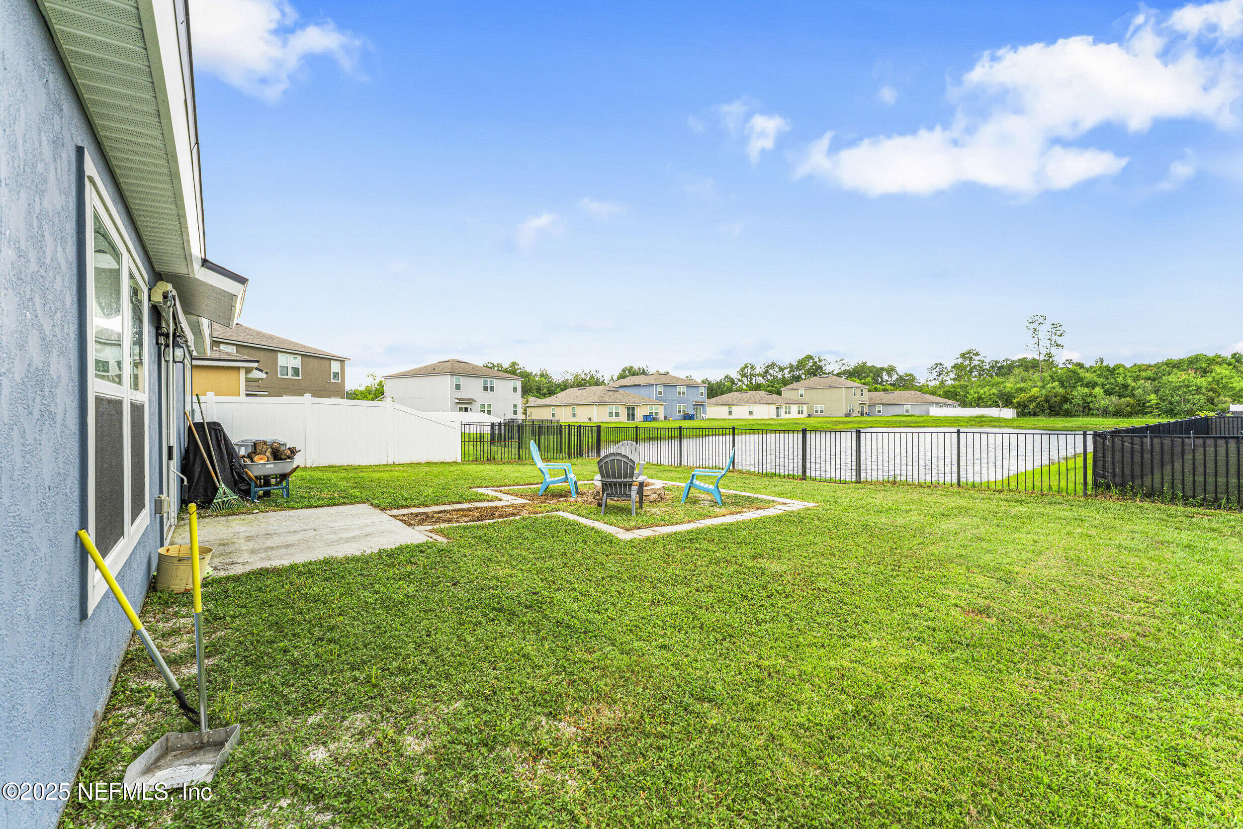 2513 BEACHVIEW Drive