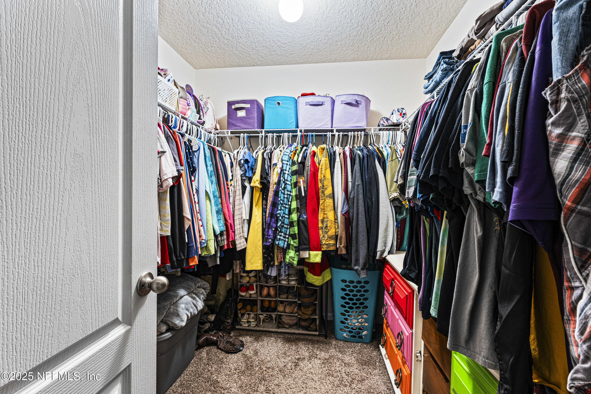 2513 BEACHVIEW Drive